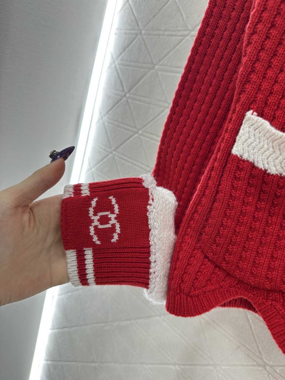 ♥Chane*♥2025新品上架 黑白撞色口袋针织开衫25coco滑雪🎿系列#定制YB羊毛纱线织造，质感