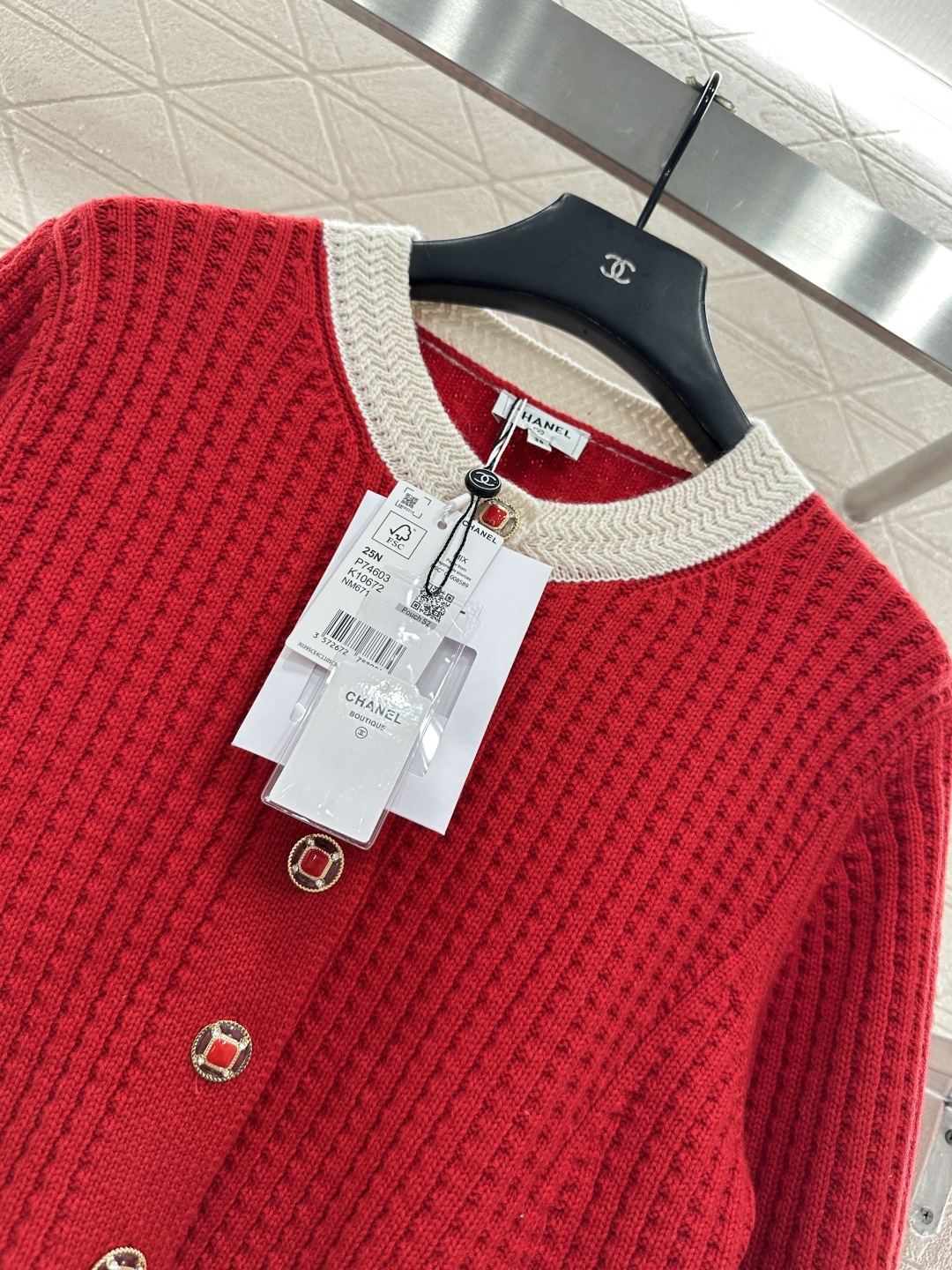 ♥Chane*♥2025新品上架 黑白撞色口袋针织开衫25coco滑雪🎿系列#定制YB羊毛纱线织造，质感