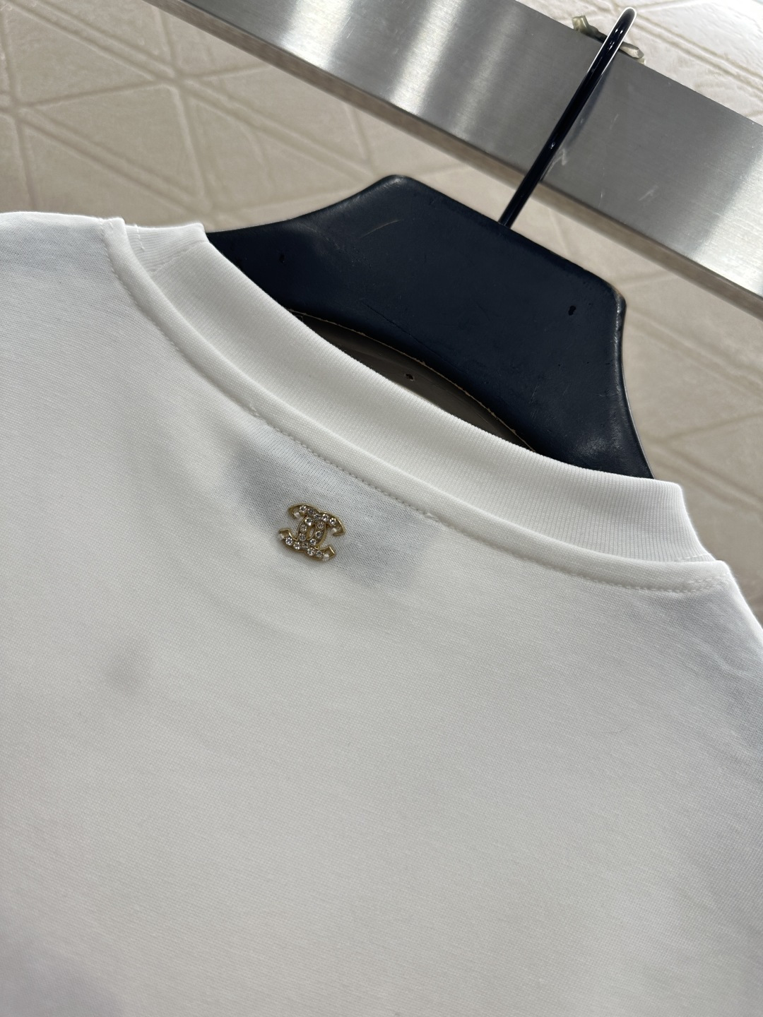 ♥Chane*♥2026新品上架 氛围多彩印花𝑇𝑒𝑒定制YB丝光全棉材质，透气舒适，穿搭舒适，常规短袖T