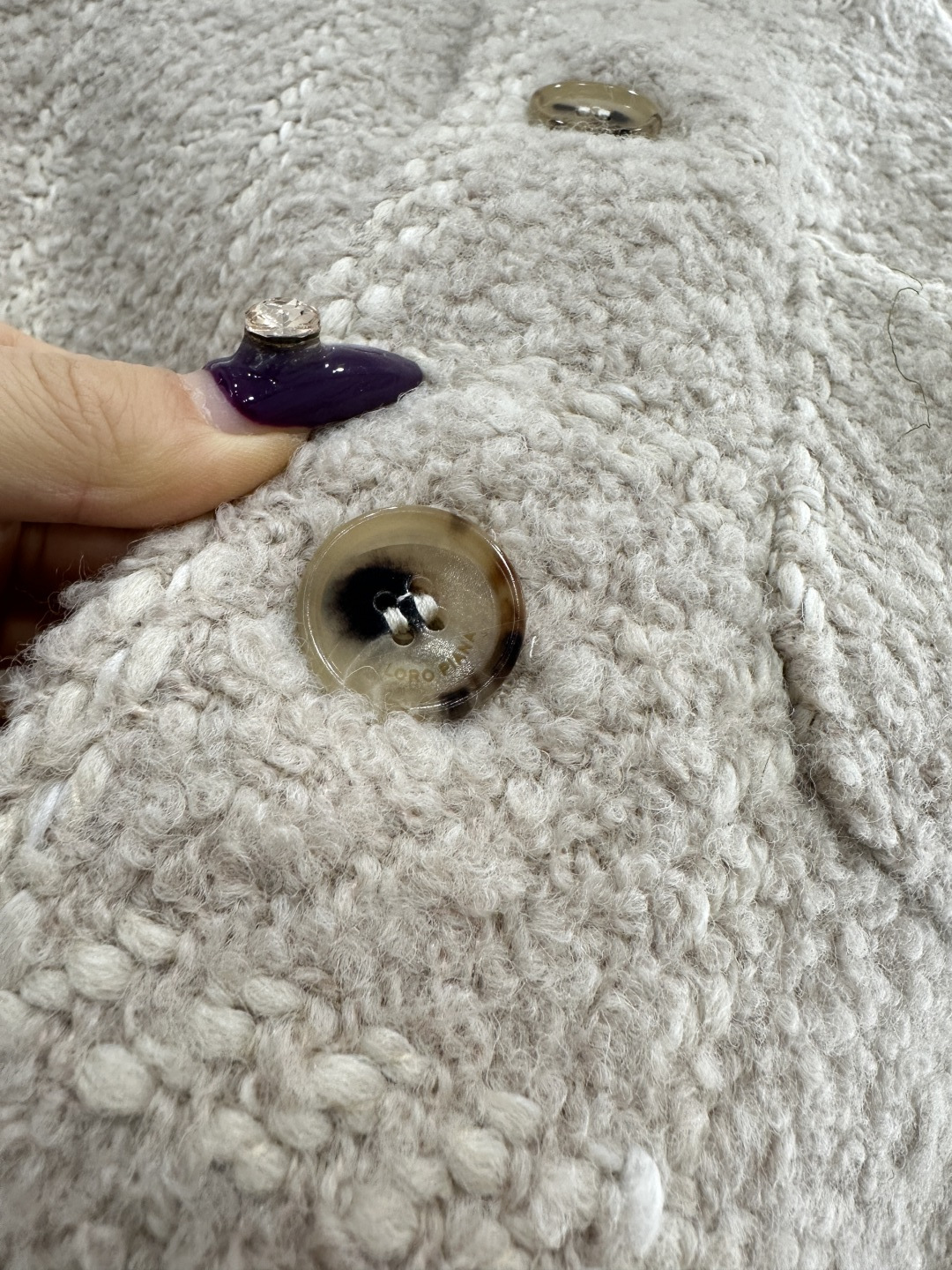 ♥Loro Pian*♥2025新品上架 格纹立领洋装外套定制YB进口粗纺羊绒呢材质，肌理明显，毛料肉眼