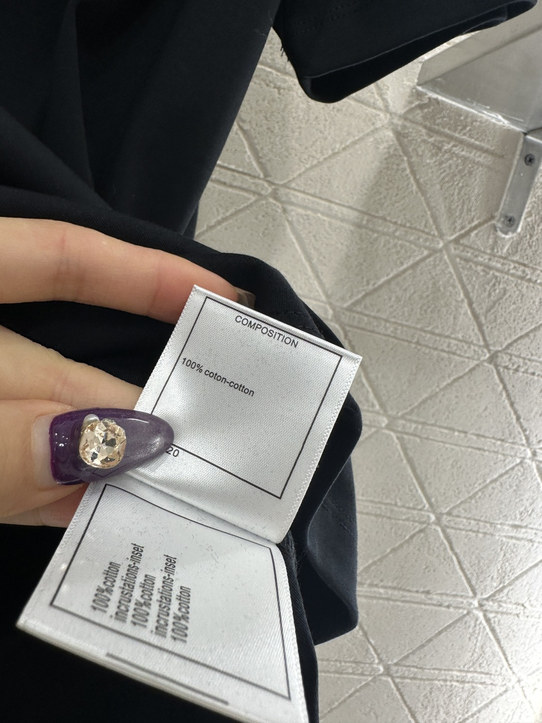 ♥Chane*♥2025新品上架 钉珠徽标圆领𝑇𝑒𝑒定制YB丝光全棉材质，质感光泽，丝滑舒适，常规短袖T