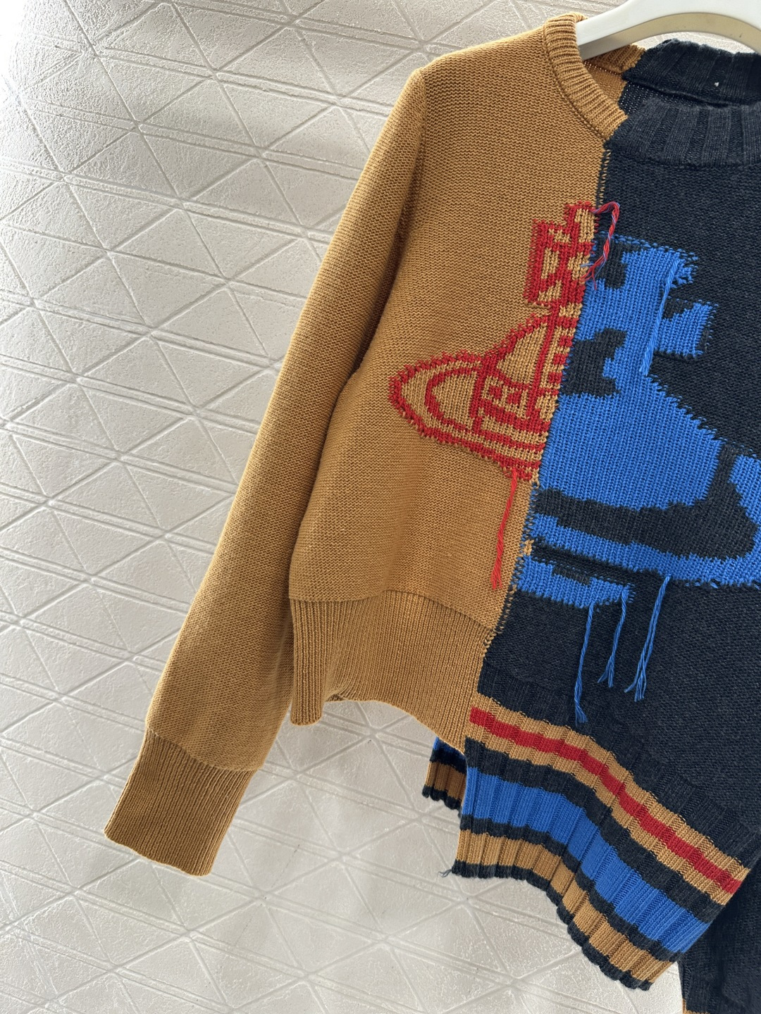 ♥West Vivienn*♥2025新品上架 拼接土星针织毛衣定制YB羊毛纱线织造，质感细腻，穿搭舒适