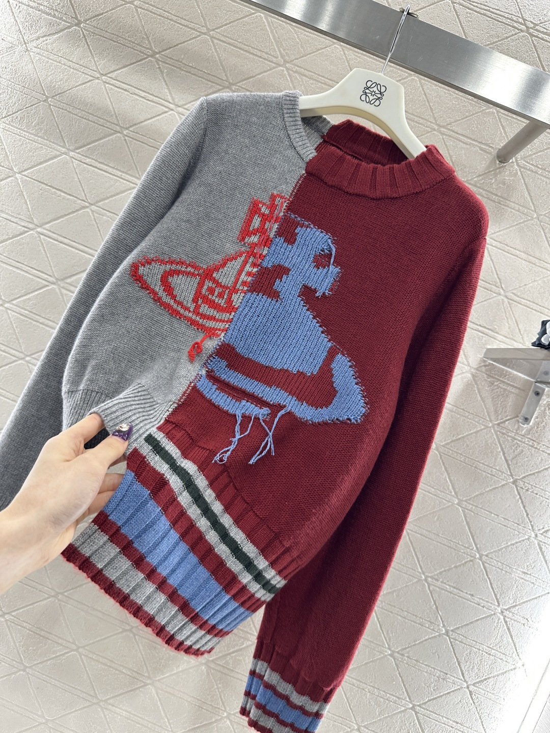 ♥West Vivienn*♥2025新品上架 拼接土星针织毛衣定制YB羊毛纱线织造，质感细腻，穿搭舒适