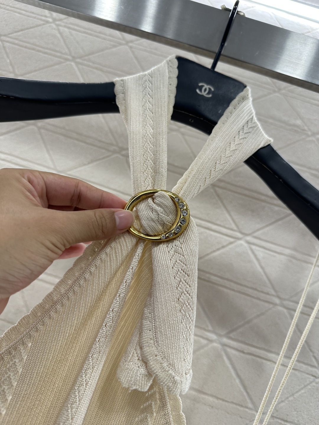 ♥Chane*♥2026新品上架 针织挂脖吊带背心定制YB丝毛纱线织造，舒适细腻，透气好穿，针织挂脖吊带