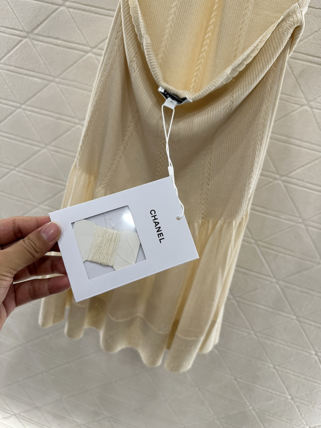 ♥Chane*♥2026新品上架 针织挂脖吊带背心定制YB丝毛纱线织造，舒适细腻，透气好穿，针织挂脖吊带