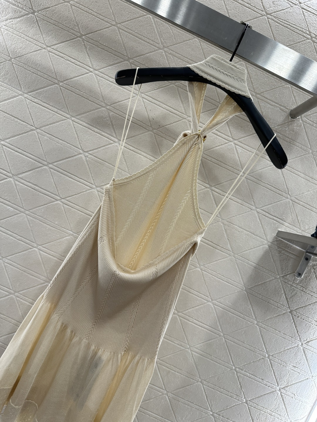 ♥Chane*♥2026新品上架 针织挂脖吊带背心定制YB丝毛纱线织造，舒适细腻，透气好穿，针织挂脖吊带