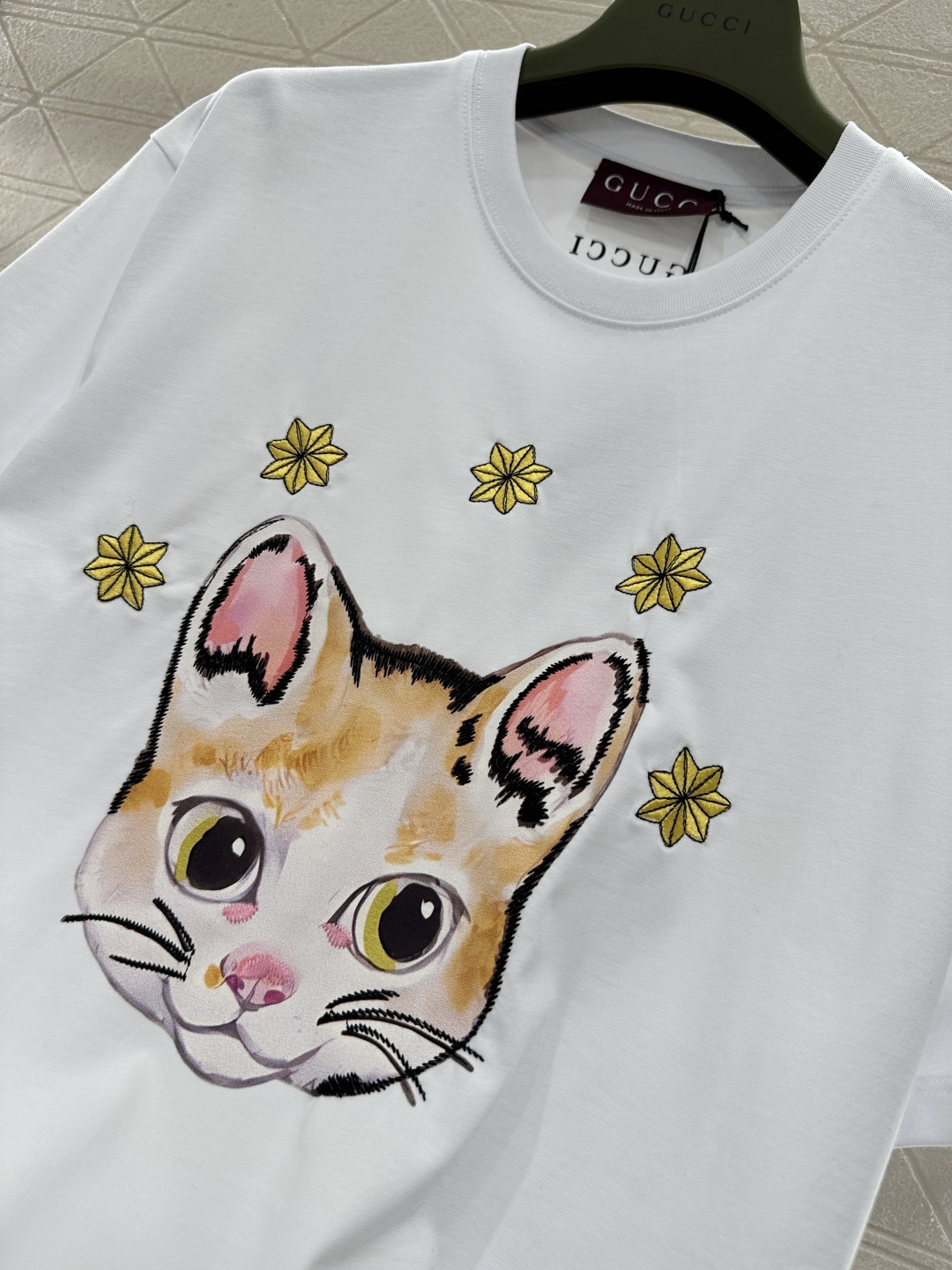 ♥Gucc*♥2026新品上架 刺绣印花圆领𝑇𝑒𝑒定制YB原生全棉材质，透气舒适，质感十足，宽松短袖T恤