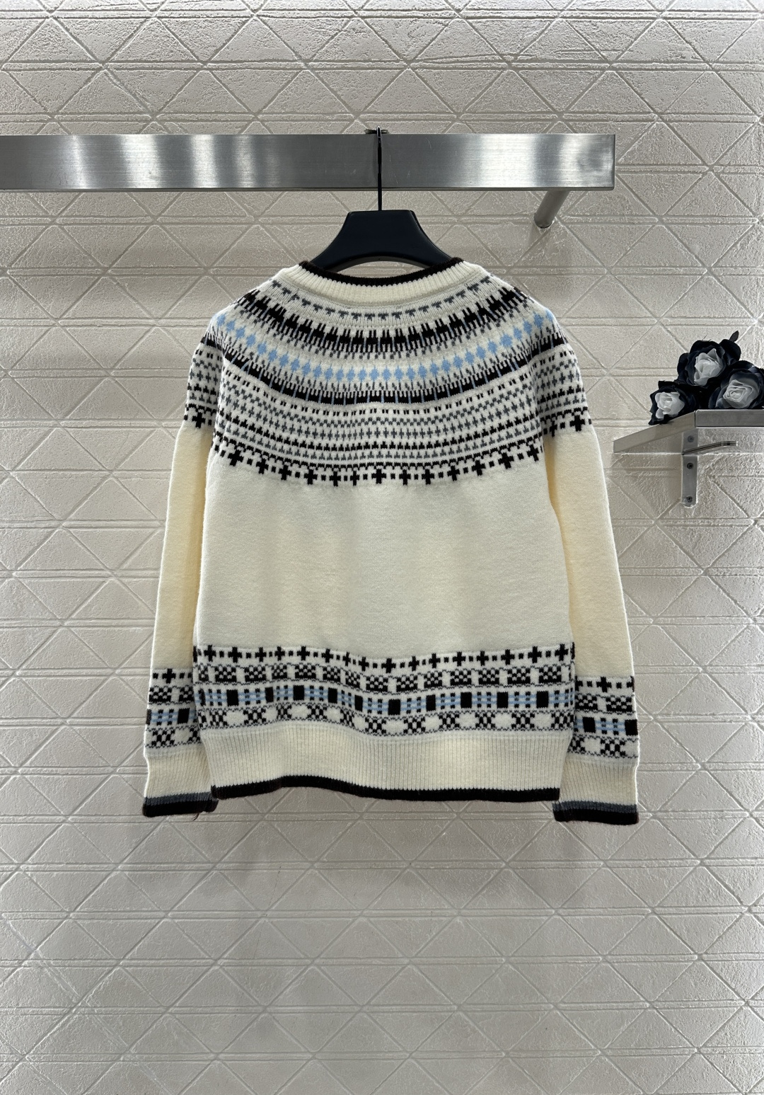 ♥Dio*♥2025新品上架 重工钩花圆领针织开衫定制YB羊绒针织材质，质感高级，舒适柔软，圆领针织开衫