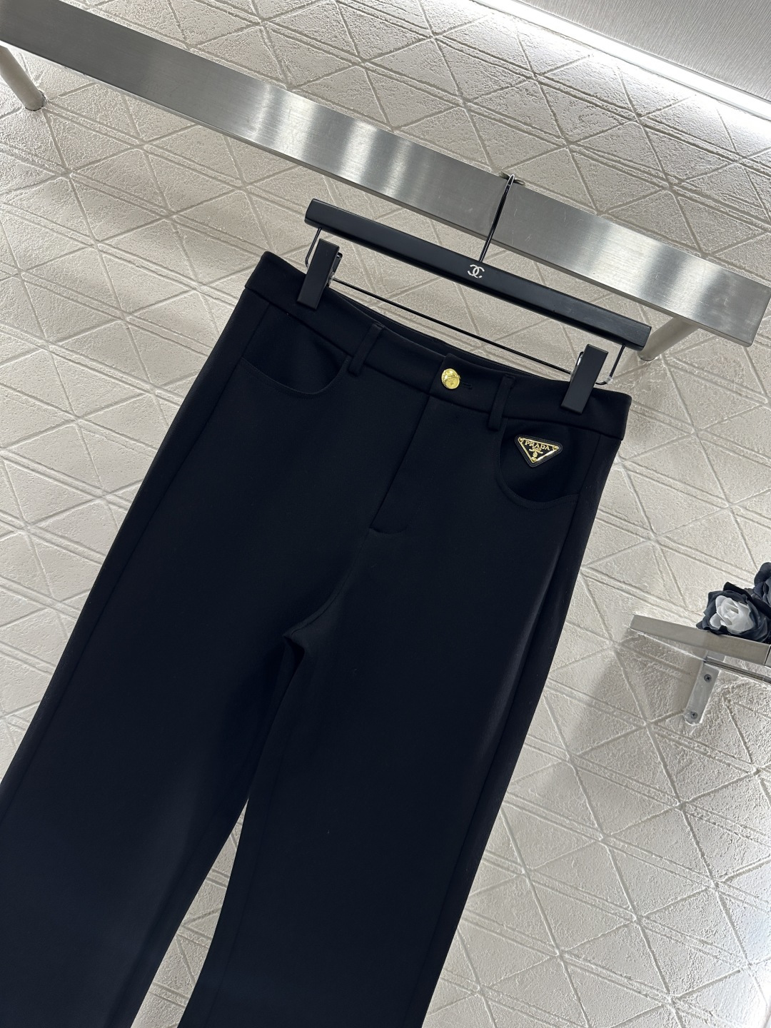 ♥Prad*♥2025新品上架 微喇修身高腰长裤定制YB进口混纺材质，面料柔挺舒适，挺括有型，高腰长裤版