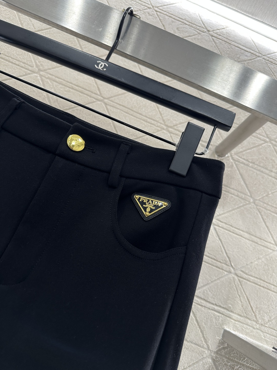 ♥Prad*♥2025新品上架 微喇修身高腰长裤定制YB进口混纺材质，面料柔挺舒适，挺括有型，高腰长裤版