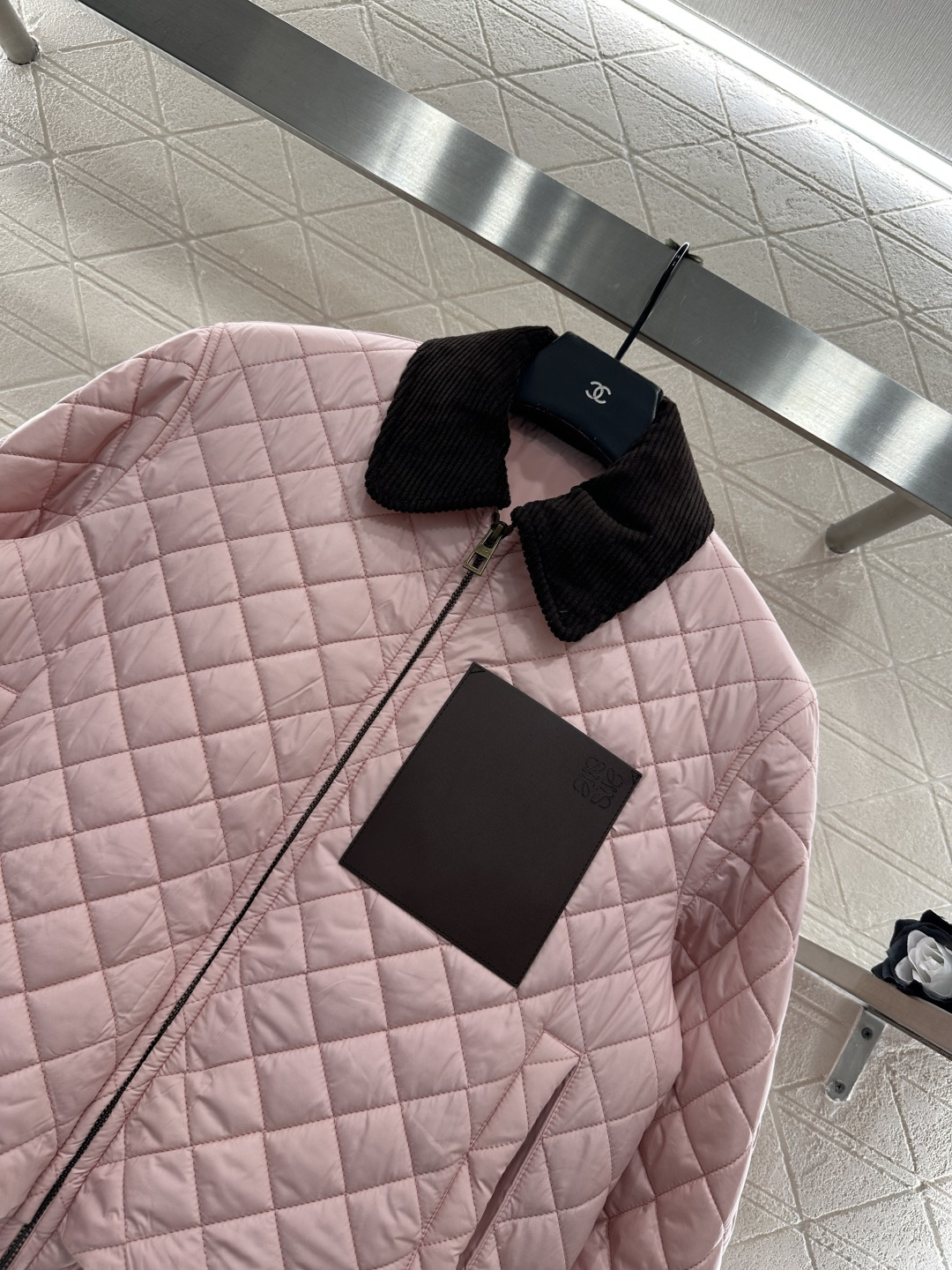 ♥Loew*♥2025新品上架 灯芯绒领菱格棉服外套定制YB防风防水尼龙材质，羽绒棉填充内里，整件轻盈保