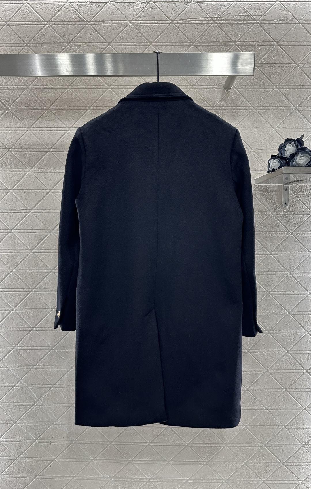 ♥Gucc*♥2025新品上架 正肩翻领长款大衣定制YB进口精仿羊毛材质，质感品相绝佳，长款翻领毛呢大衣