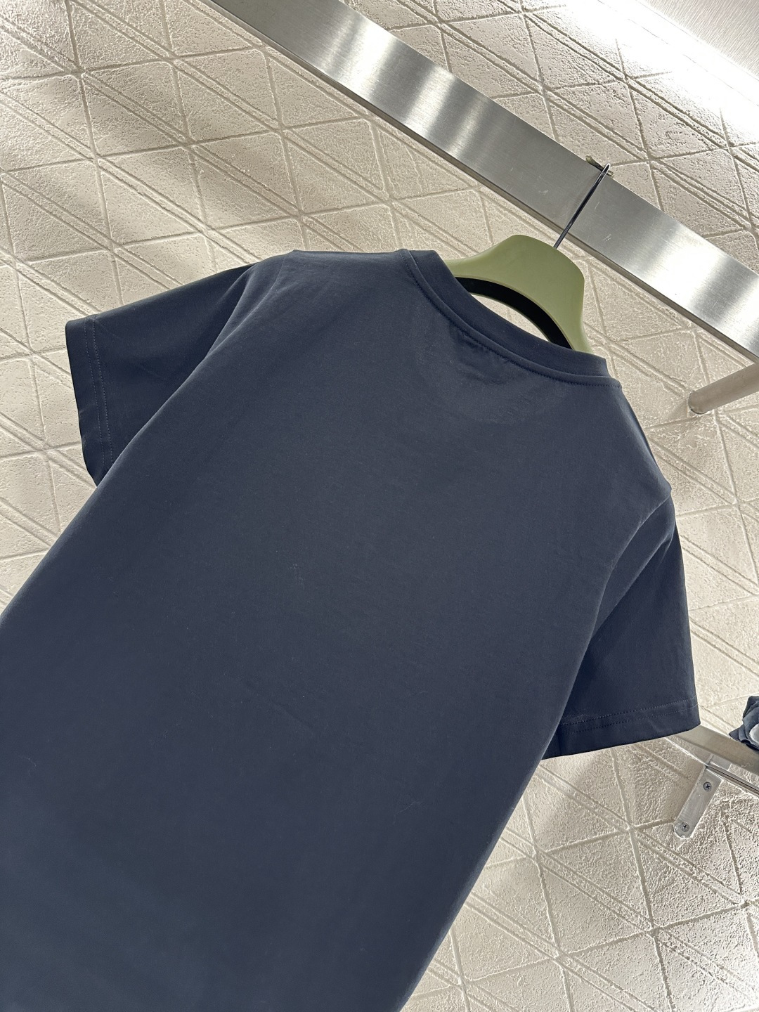 ♥Celin*♥2026新品上架 立体钉珠徽标𝑇𝑒𝑒定制YB丝光全棉材质，透气舒适，质感十足，修身短袖T