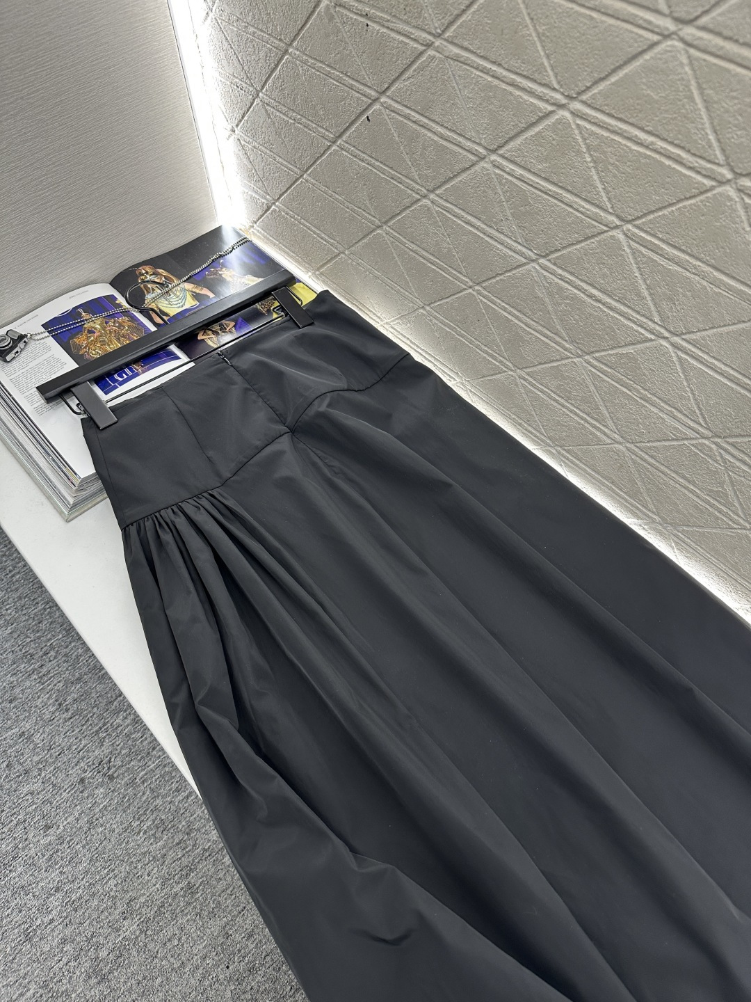 ♥Chane*♥2026新品上架 海军翻领上衣压褶半裙套装定制YB进口丝塔稠材质，质感光泽，穿搭轻盈舒适