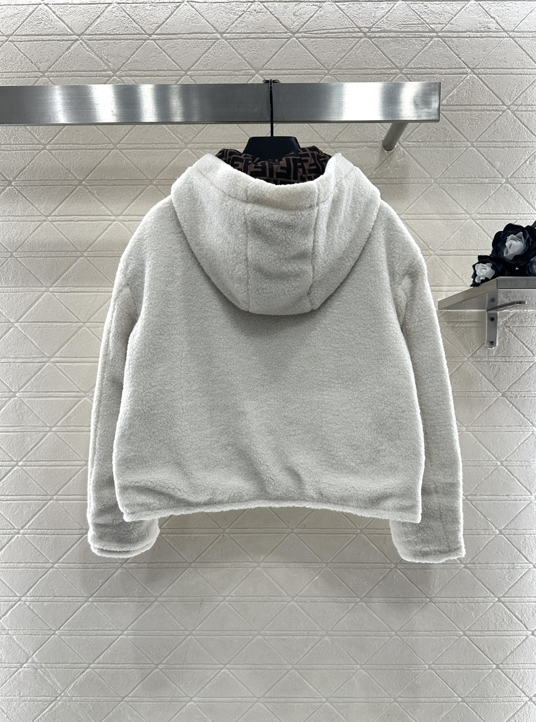 ♥Fend*♥2025新品上架 泰迪两面穿连帽拉链外套定制YB泰迪羊羔毛材质，成衣质感品相绝佳，连帽抽绳