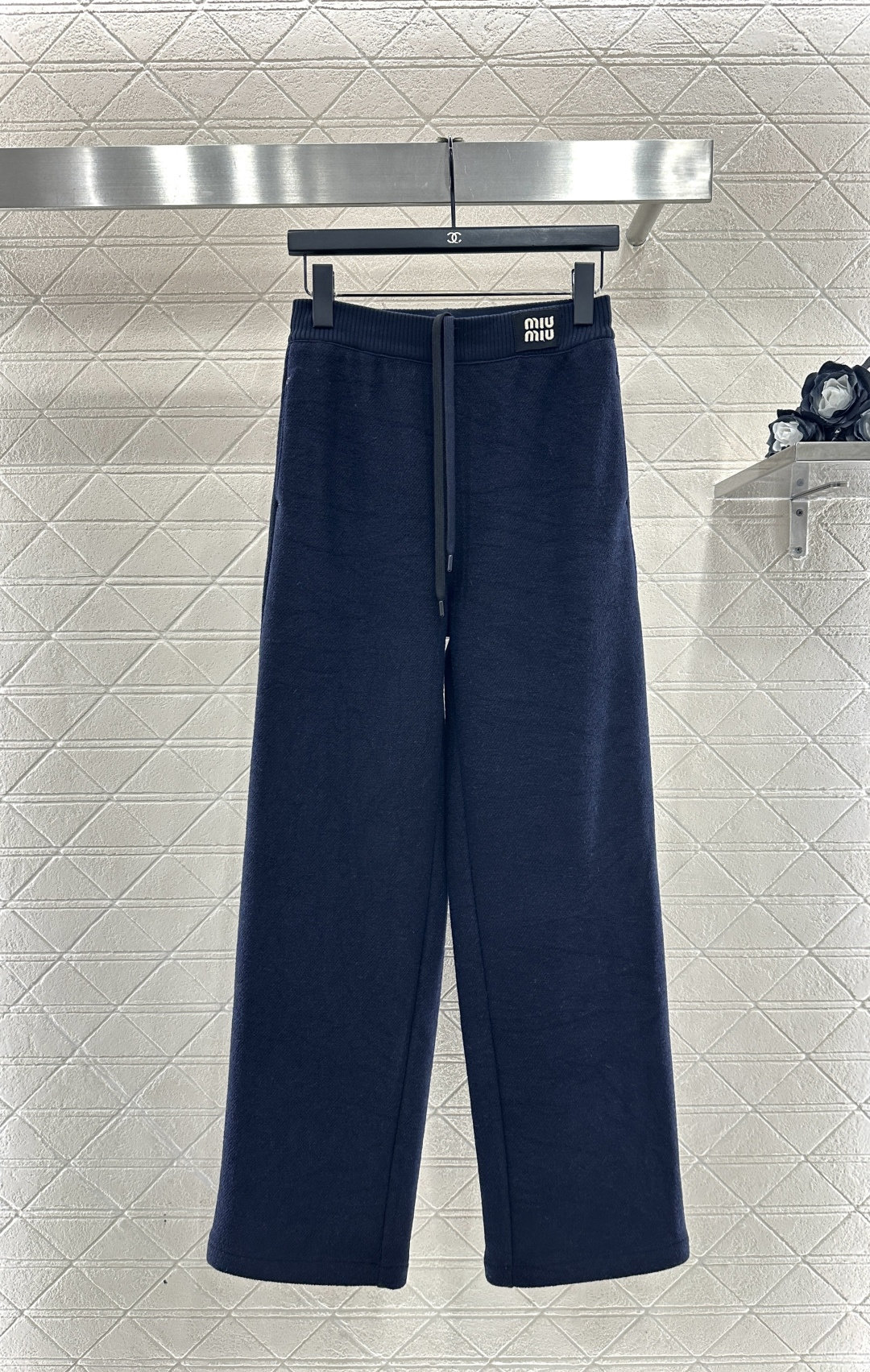 ♥Miumi♥2025新品上架 抽绳阔腿长裤定制YB进口羊毛混纺材质，质感高级，穿搭舒适，内里加绒，秋冬