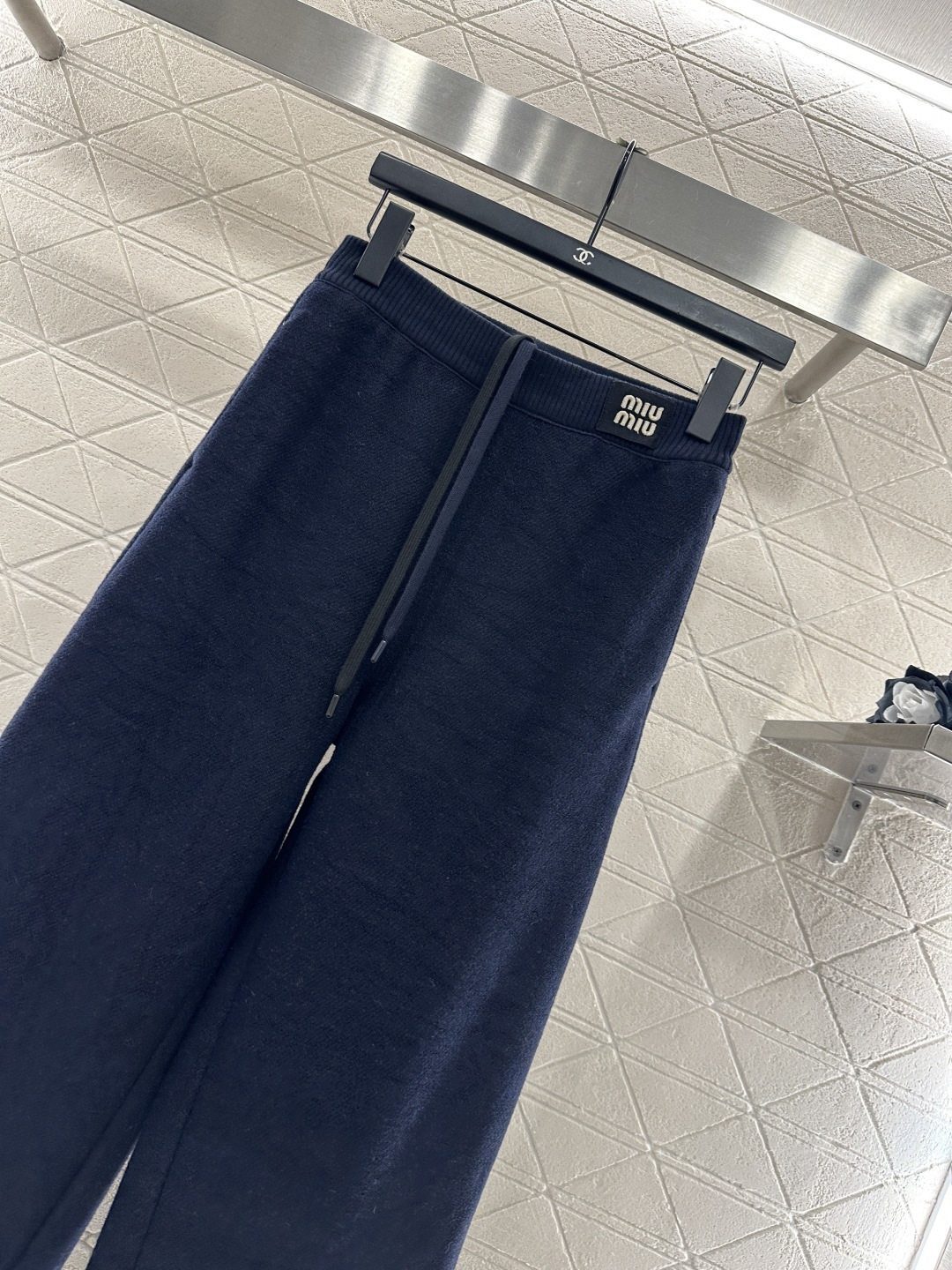 ♥Miumi♥2025新品上架 抽绳阔腿长裤定制YB进口羊毛混纺材质，质感高级，穿搭舒适，内里加绒，秋冬
