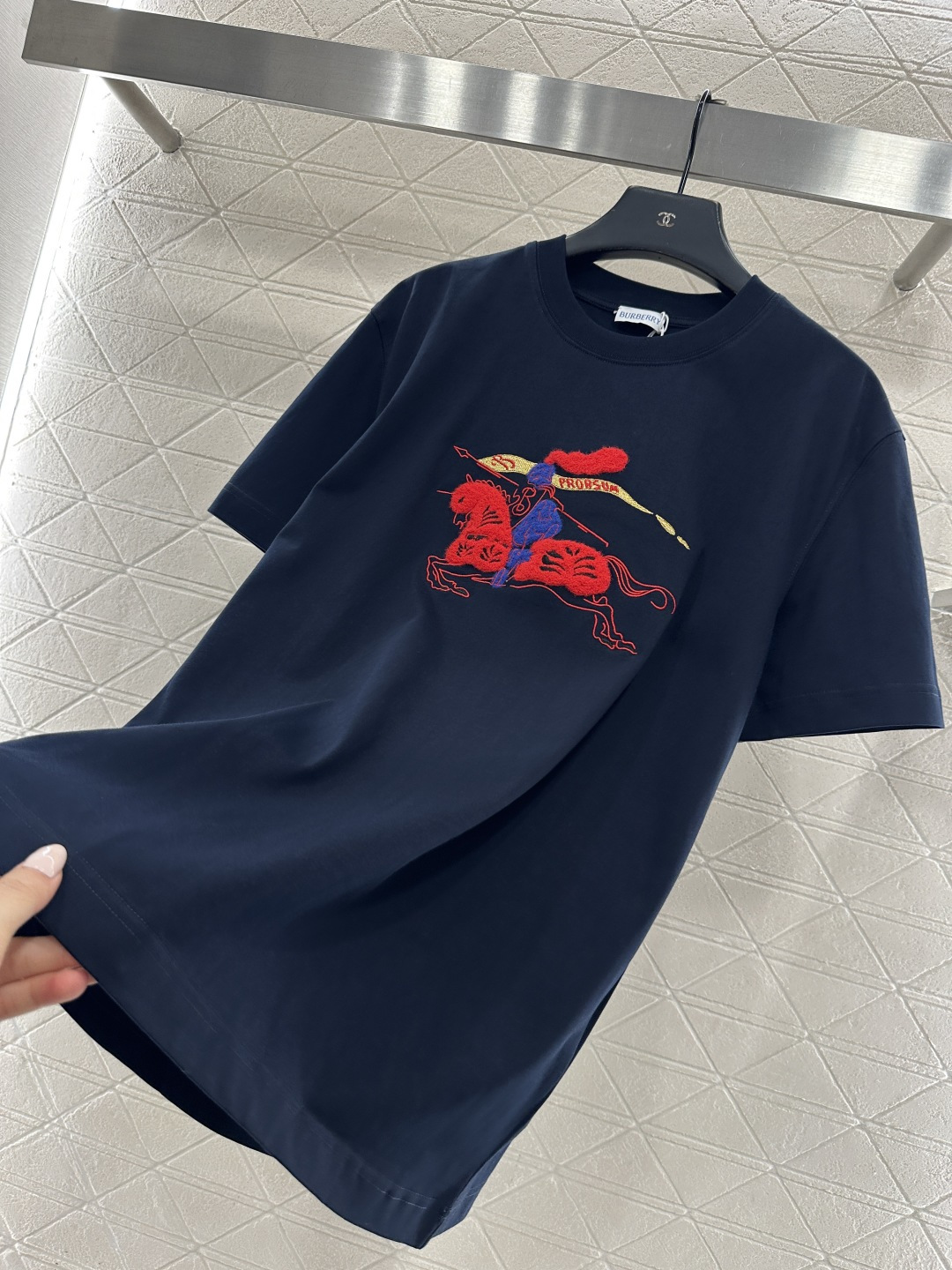 ♥BBR*♥2026新品上架 贺岁圆领战马徽标𝑇𝑒𝑒新年贺岁系列#定制YB原生全棉材质，质感细腻，舒适透