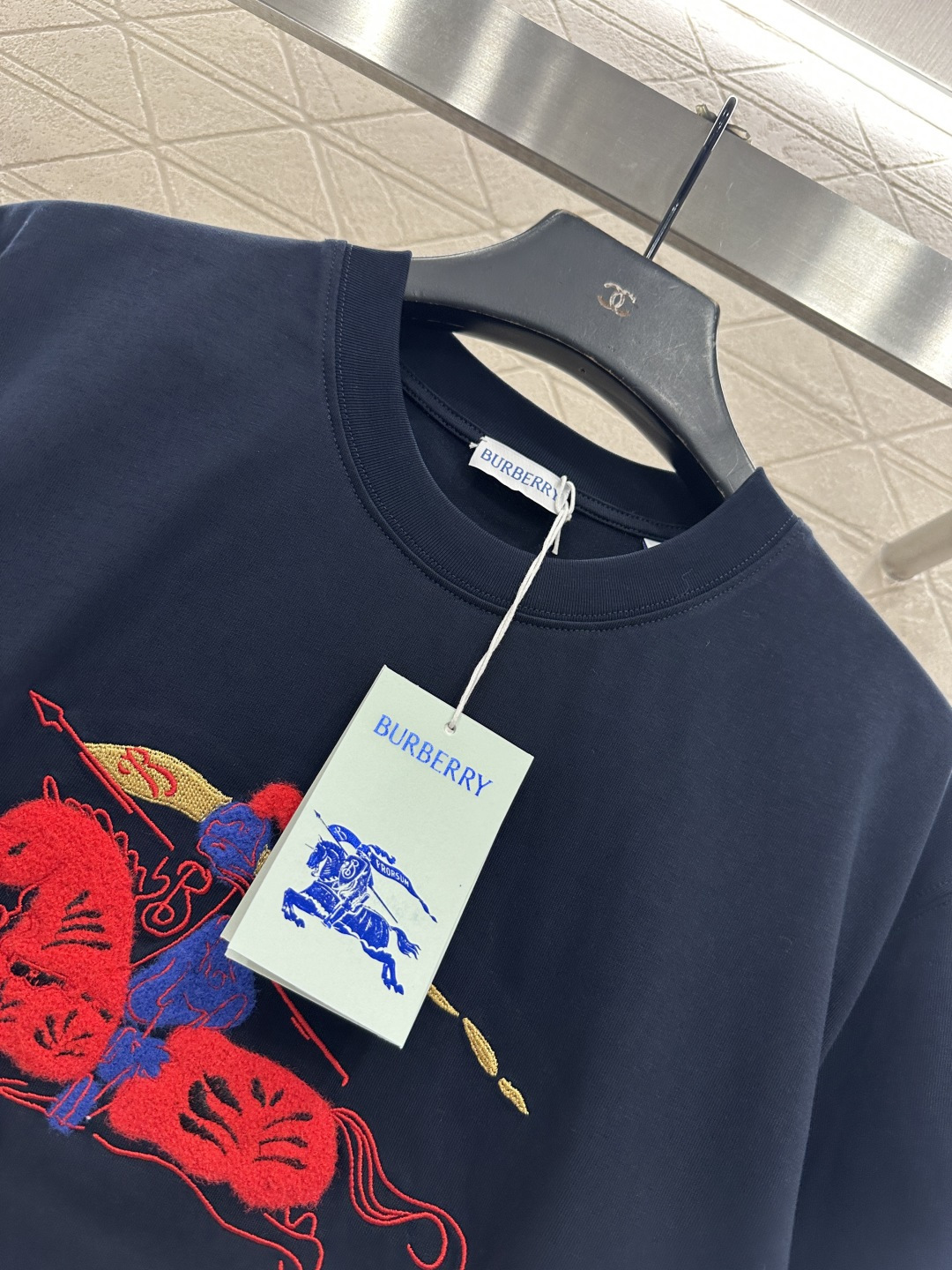 ♥BBR*♥2026新品上架 贺岁圆领战马徽标𝑇𝑒𝑒新年贺岁系列#定制YB原生全棉材质，质感细腻，舒适透