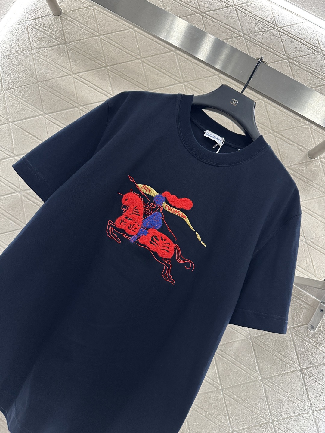 ♥BBR*♥2026新品上架 贺岁圆领战马徽标𝑇𝑒𝑒新年贺岁系列#定制YB原生全棉材质，质感细腻，舒适透