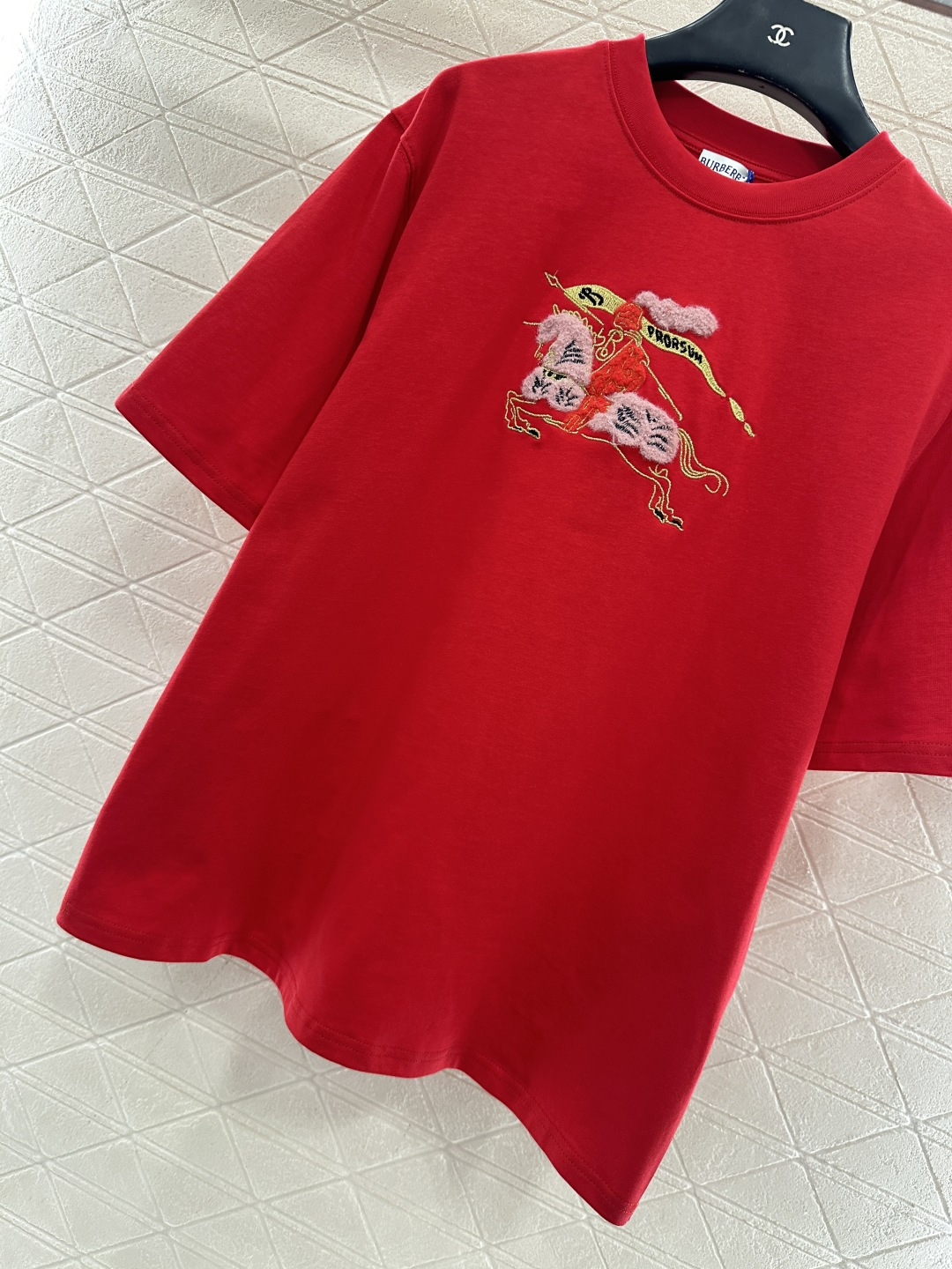 ♥BBR*♥2026新品上架 贺岁圆领战马徽标𝑇𝑒𝑒新年贺岁系列#定制YB原生全棉材质，质感细腻，舒适透