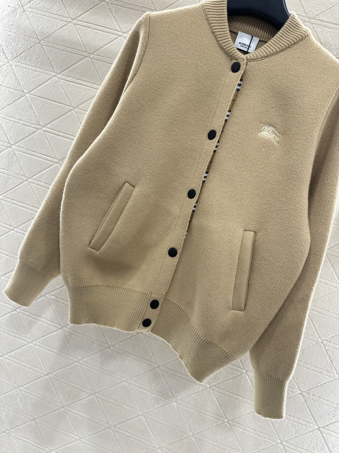 ♥BBR*♥2025新品上架 针织立领外套定制YB羊毛纱线织造，质感柔软，保暖亲肤，立领棒球外套版型，通