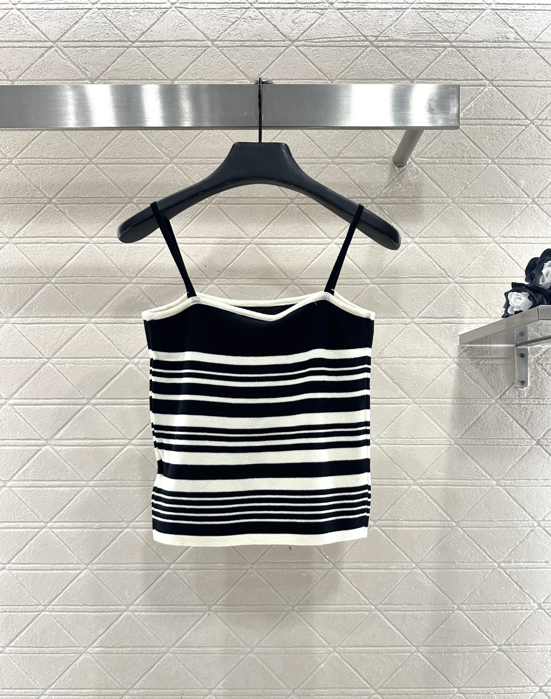 ♥Chane*♥2026新品上架 条纹吊带针织背心定制YB羊毛纱线织造，质感舒适，柔软弹力，平口领细肩吊