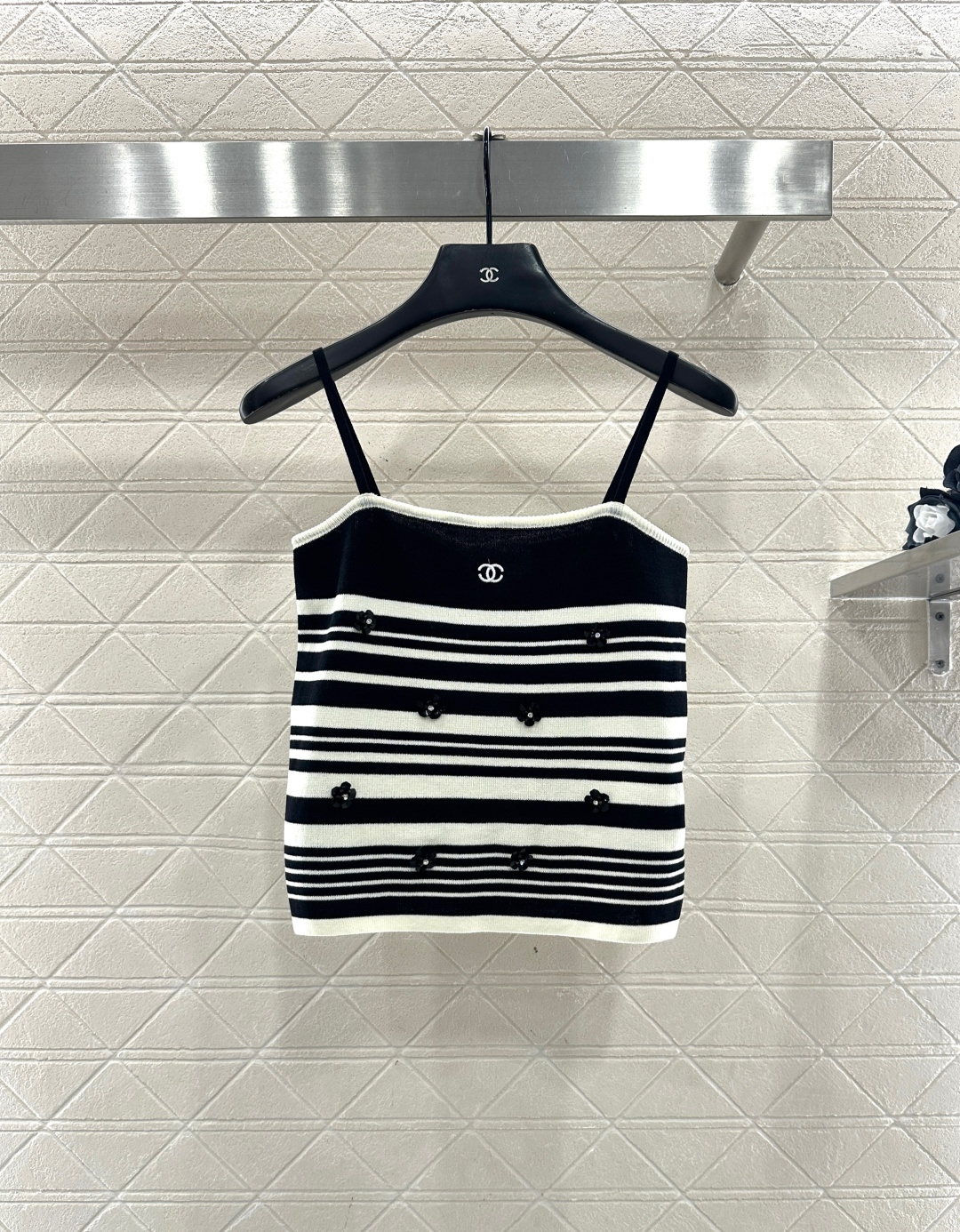 ♥Chane*♥2026新品上架 条纹吊带针织背心定制YB羊毛纱线织造，质感舒适，柔软弹力，平口领细肩吊