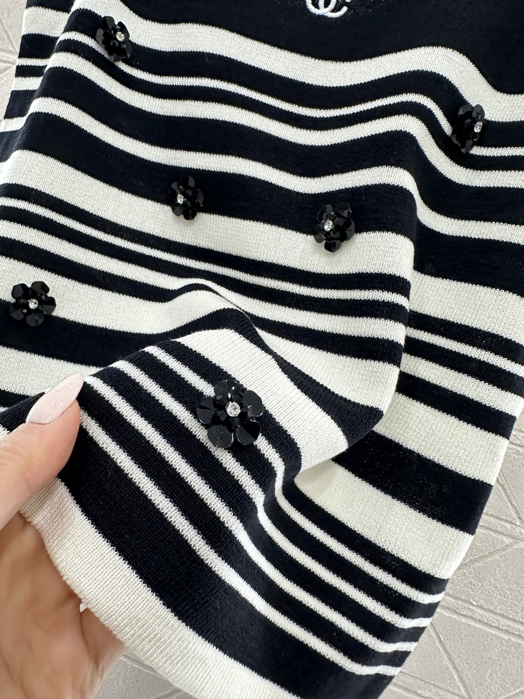 ♥Chane*♥2026新品上架 条纹吊带针织背心定制YB羊毛纱线织造，质感舒适，柔软弹力，平口领细肩吊
