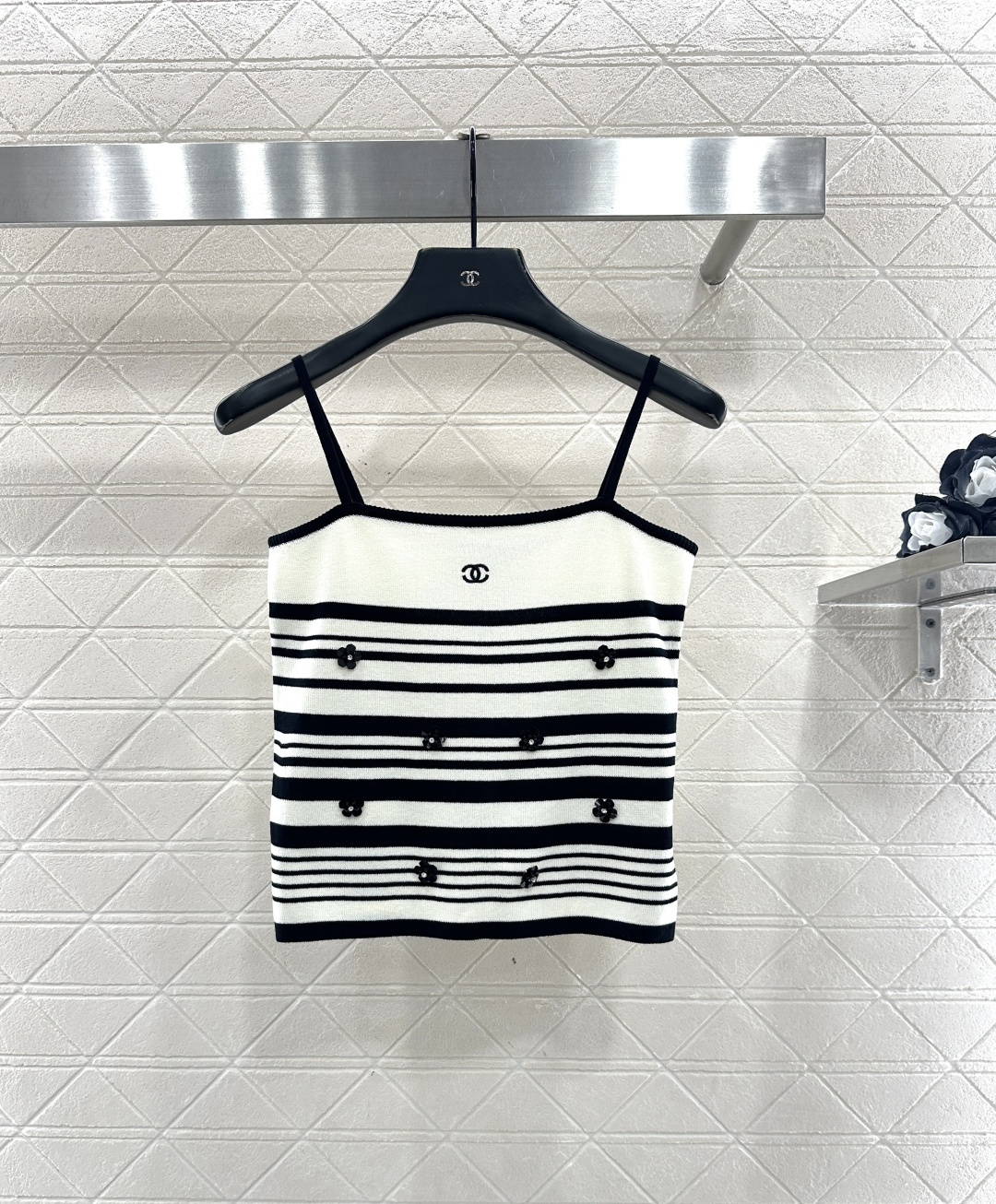 ♥Chane*♥2026新品上架 条纹吊带针织背心定制YB羊毛纱线织造，质感舒适，柔软弹力，平口领细肩吊