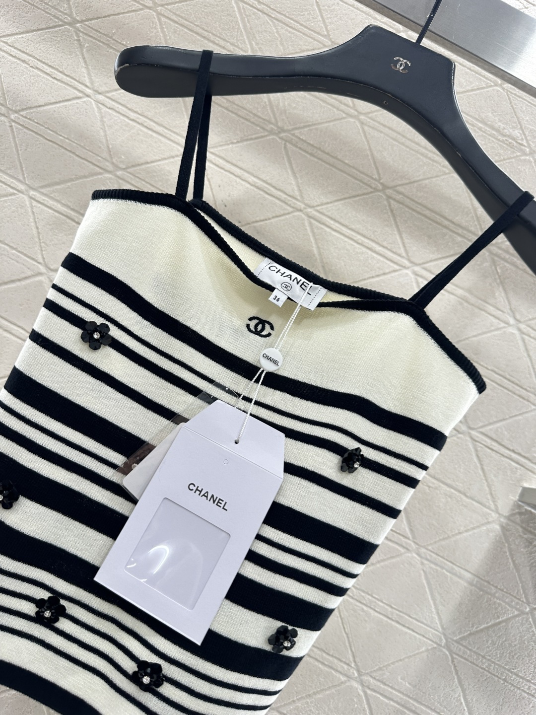 ♥Chane*♥2026新品上架 条纹吊带针织背心定制YB羊毛纱线织造，质感舒适，柔软弹力，平口领细肩吊