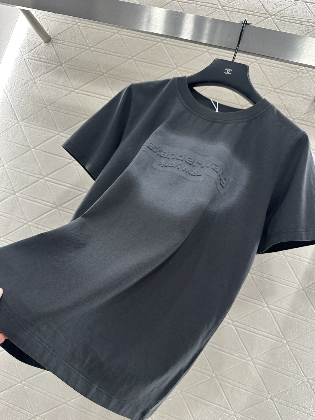 ♥Alexander wan*♥2026新品上架 扎染徽标𝑇𝑒𝑒定制YB原生全棉材质，质感细腻，舒适透气