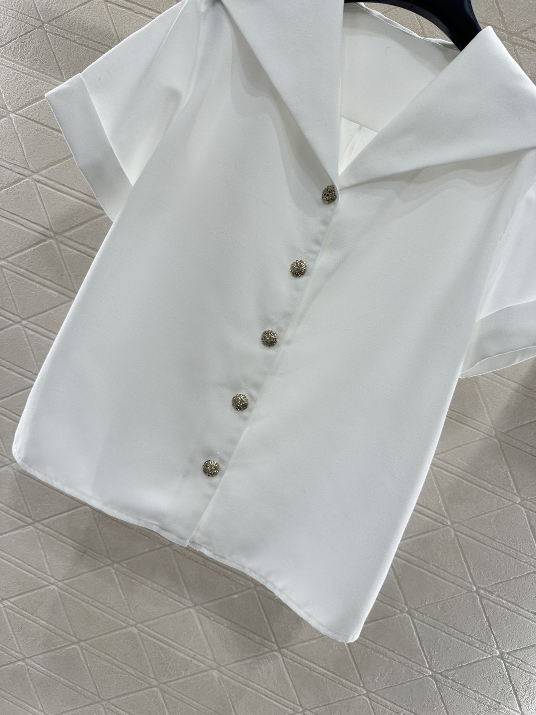 ♥Chane*♥2026新品上架 翻领上衣压褶阔腿裤套装定制YB进口亚麻材质，肌理明显，穿搭舒适，披肩短