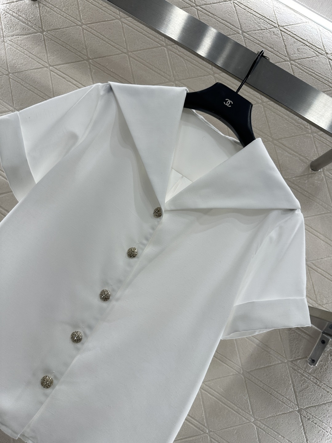 ♥Chane*♥2026新品上架 翻领上衣压褶阔腿裤套装定制YB进口亚麻材质，肌理明显，穿搭舒适，披肩短