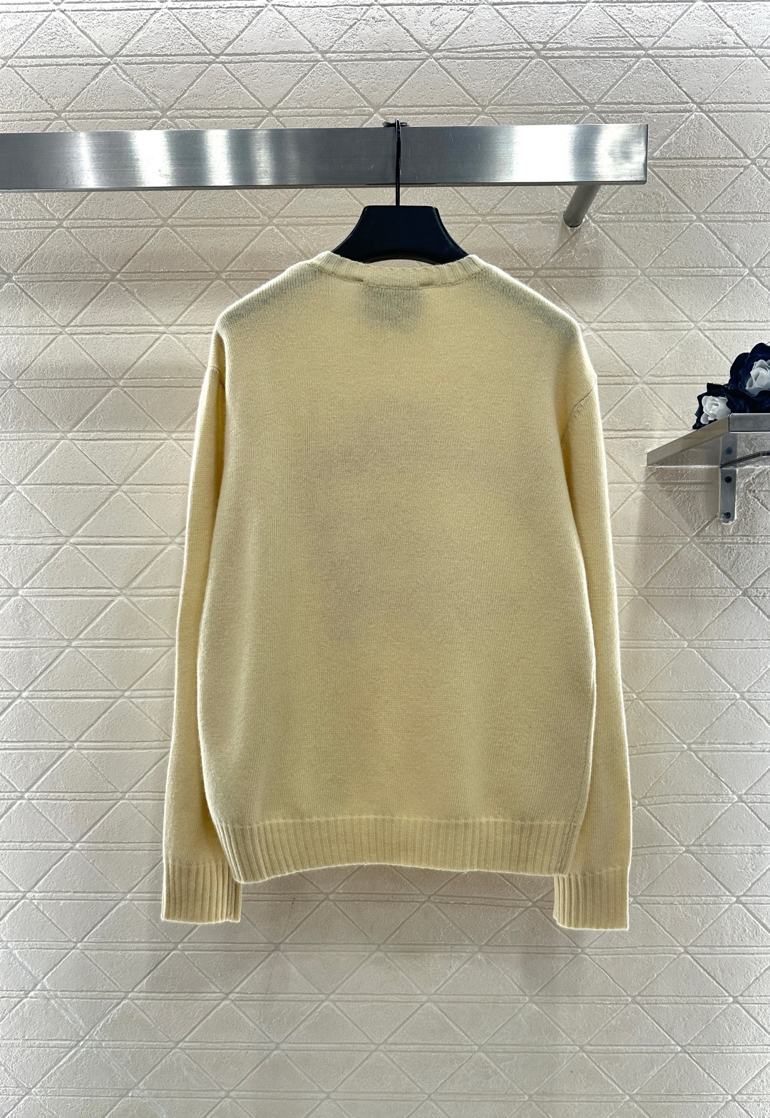 ♥Valentun*♥2026新品上架 贺岁撞色徽标钩花针织毛衣新年贺岁限定系列#定制YB羊毛纱线织造，