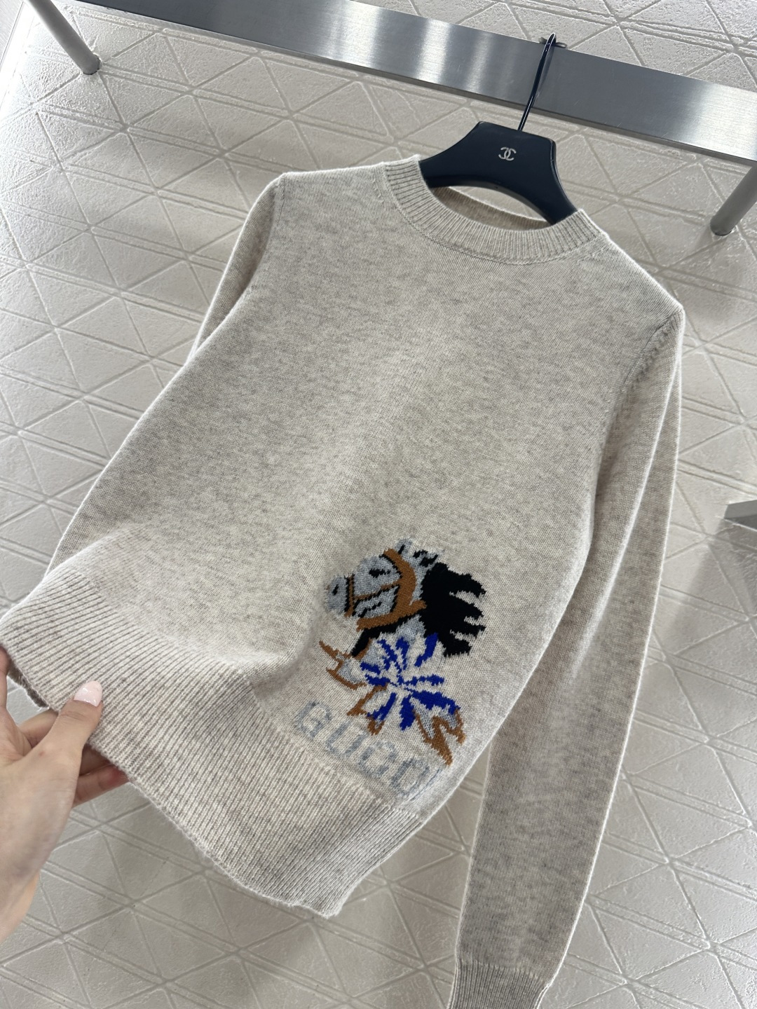 ♥Gucc*♥2025新品上架 贺岁圆领马年毛衣 新年贺岁系列#定制YB羊毛纱线材质，质感细腻，舒适保暖