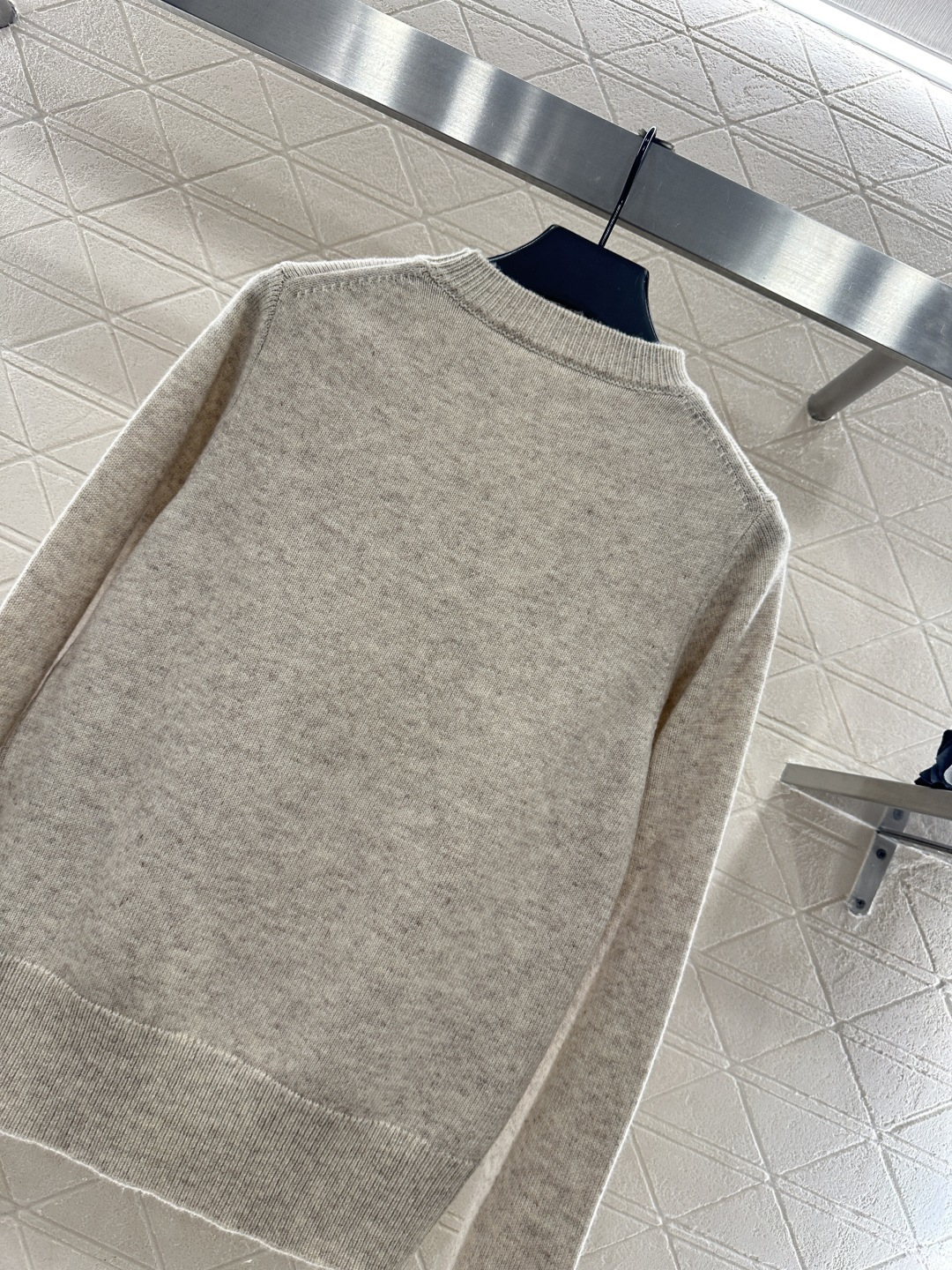 ♥Gucc*♥2025新品上架 贺岁圆领马年毛衣 新年贺岁系列#定制YB羊毛纱线材质，质感细腻，舒适保暖