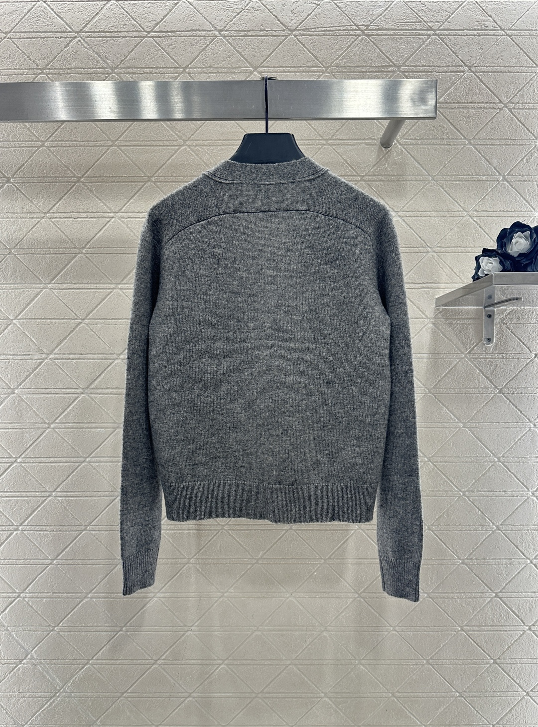 ♥Gucc*♥2026新品上架 贺岁徽标马蹄扣针织开衫新年贺岁限定系列#定制YB羊绒羊毛针织材质，密度细