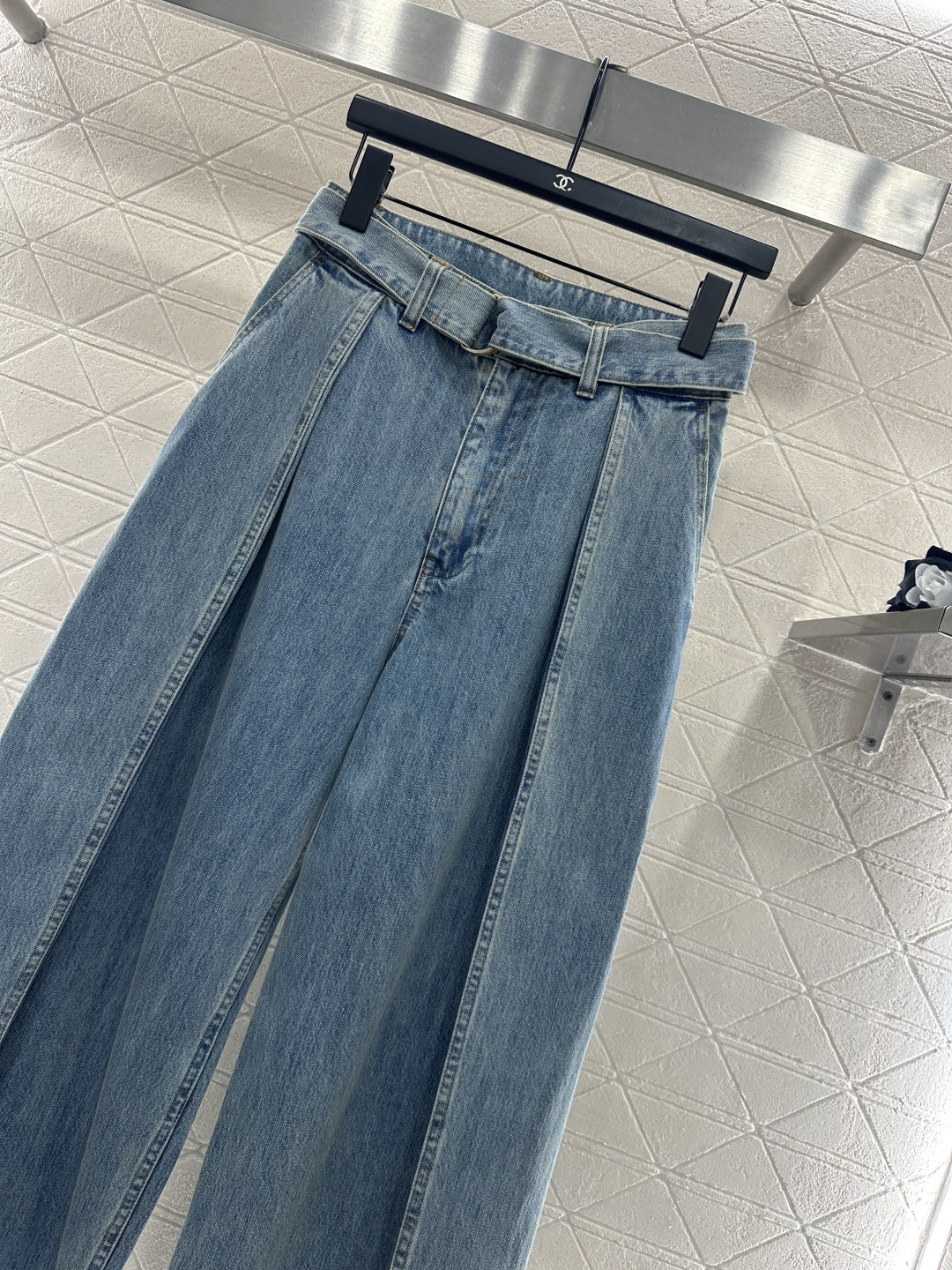 ♥Loew*♥2025新品上架 牛仔衬衫腰带阔腿长裤套装定制YB牛仔斜纹棉材质，透气性佳，柔软亲肤，翻领