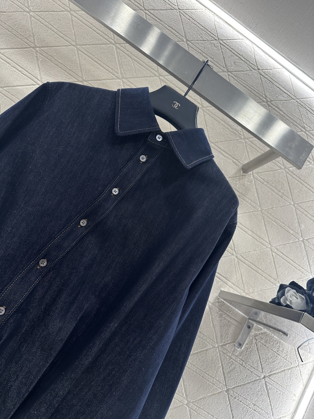 ♥Loew*♥2025新品上架 牛仔衬衫腰带阔腿长裤套装定制YB牛仔斜纹棉材质，透气性佳，柔软亲肤，翻领