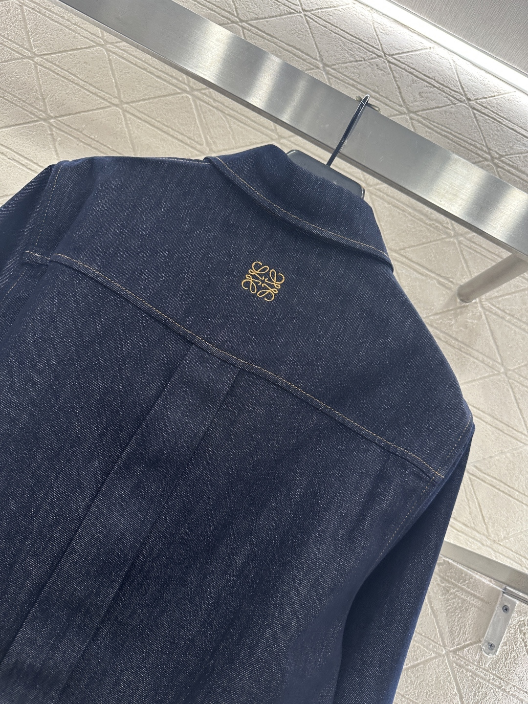 ♥Loew*♥2025新品上架 牛仔衬衫腰带阔腿长裤套装定制YB牛仔斜纹棉材质，透气性佳，柔软亲肤，翻领