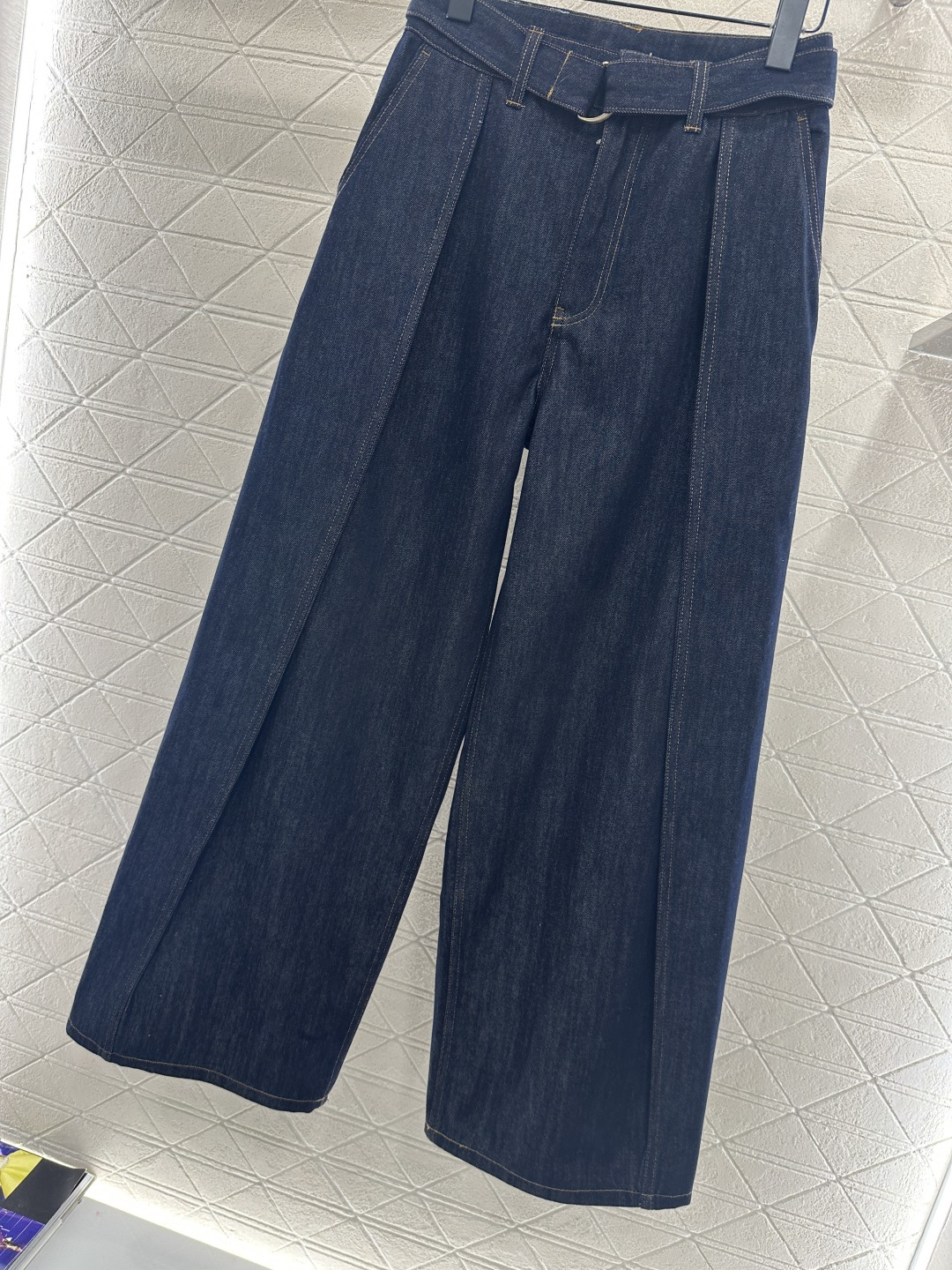 ♥Loew*♥2025新品上架 牛仔衬衫腰带阔腿长裤套装定制YB牛仔斜纹棉材质，透气性佳，柔软亲肤，翻领