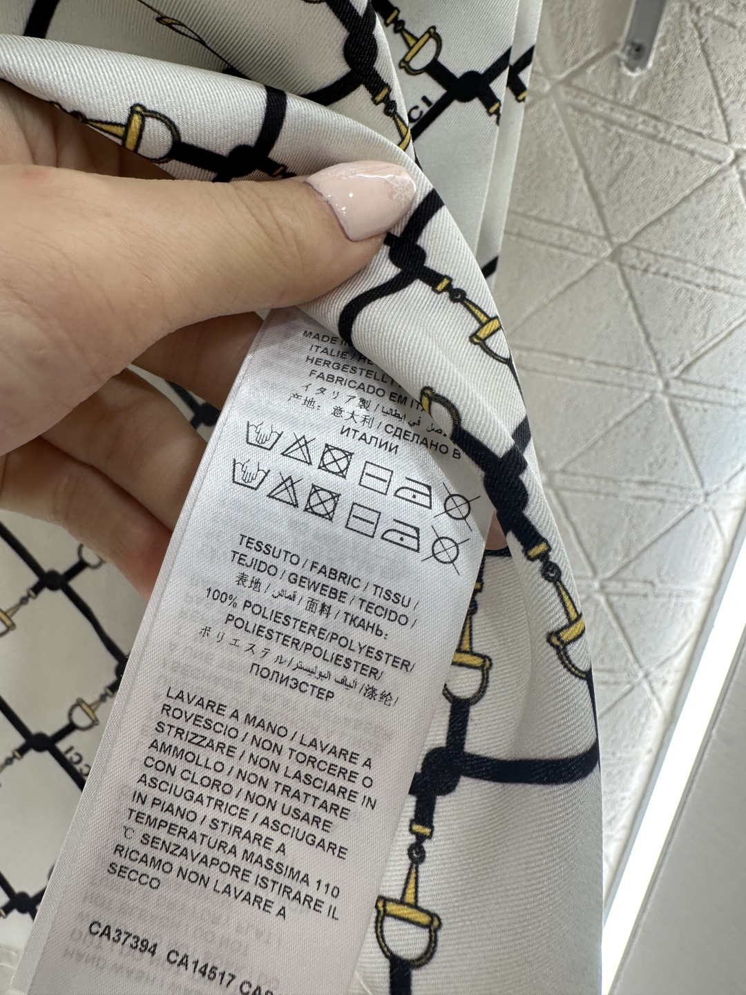 ♥Gucc*♥2026新品上架 翻领格纹衬衫阔腿长裤套装定制YB进口斜纹稠材质，质感细腻，穿搭舒适，翻领