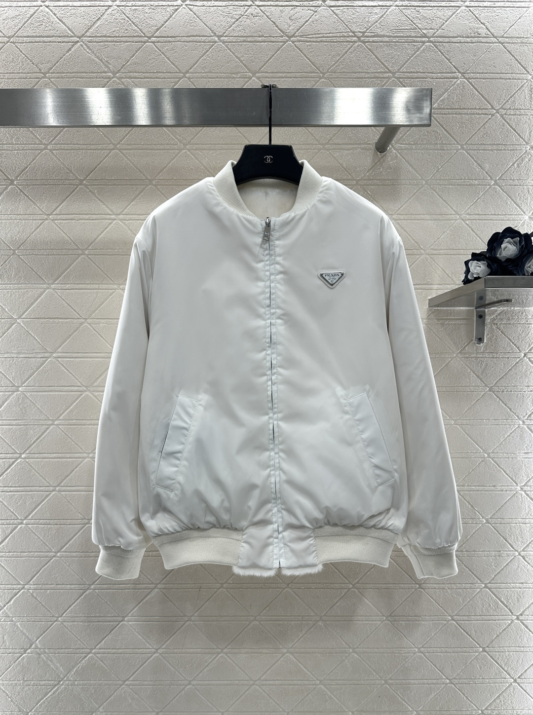 ♥Prad*♥2025新品上架 两面穿环保皮毛羽绒服定制YB进口环保皮毛➕防风防水尼龙材质，羽绒填充内里