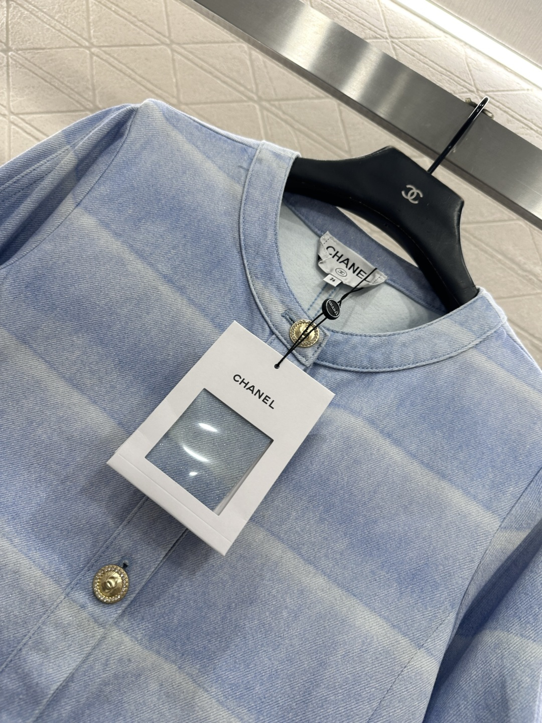 ♥Chane*♥2026新品上架 激光对条牛仔廓形上衣定制YB斜纹棉牛仔材质，质感高级，穿搭有型，圆领宽