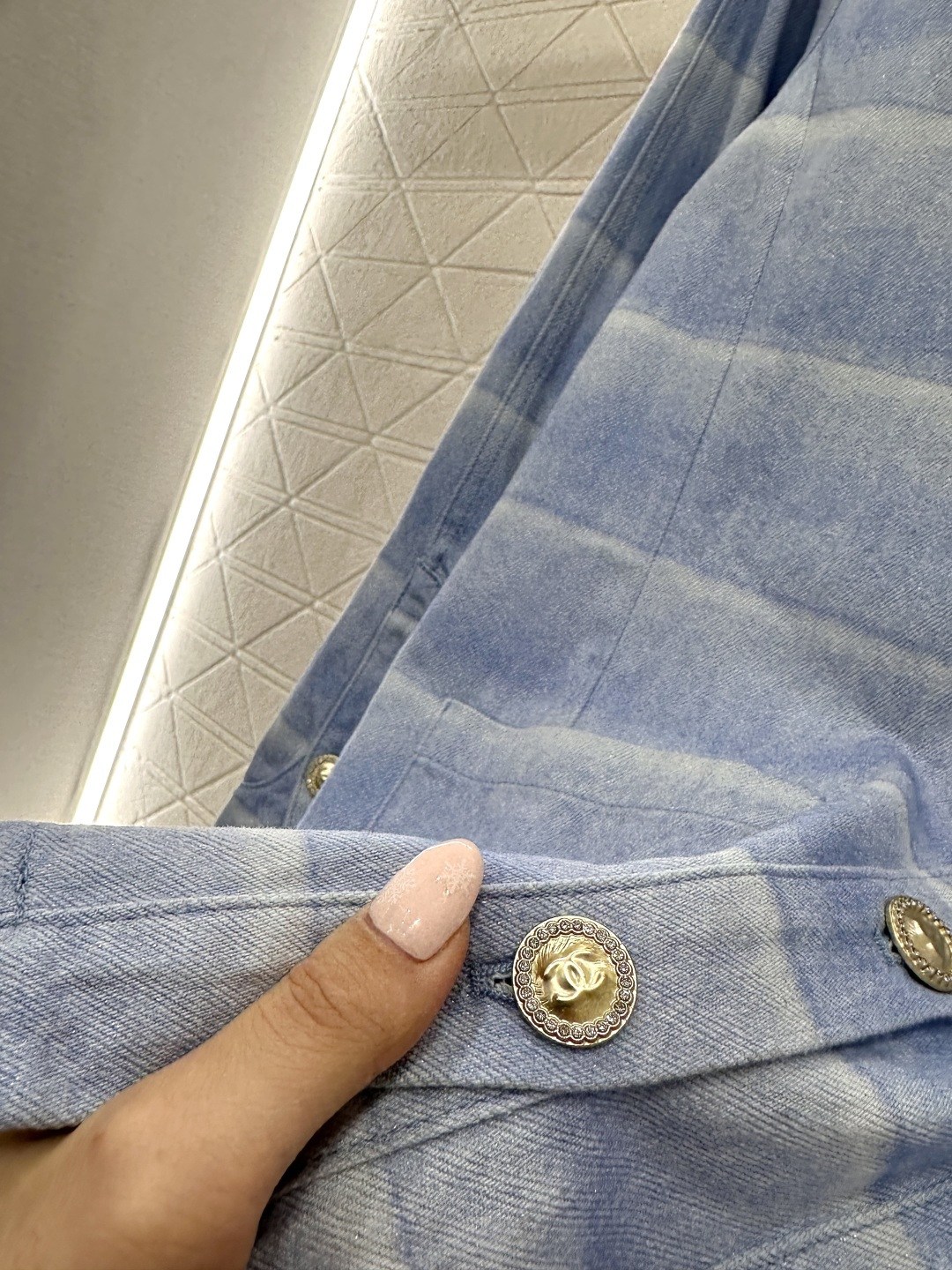 ♥Chane*♥2026新品上架 激光对条牛仔廓形上衣定制YB斜纹棉牛仔材质，质感高级，穿搭有型，圆领宽