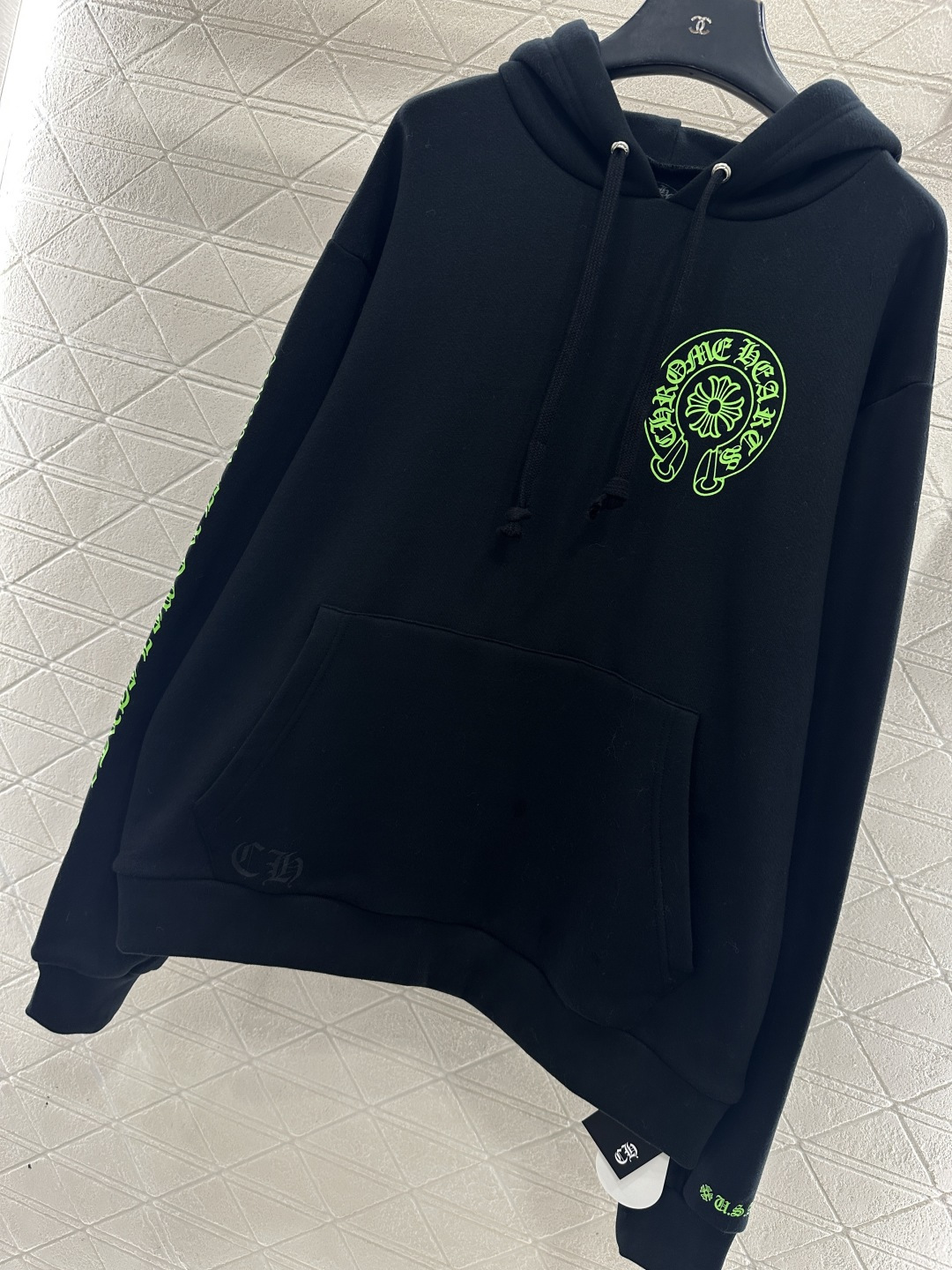 ♥Chrome hear*♥2025新品上架 十字架连帽抽绳卫衣定制YB原生全棉材质，穿搭舒适，质感十足