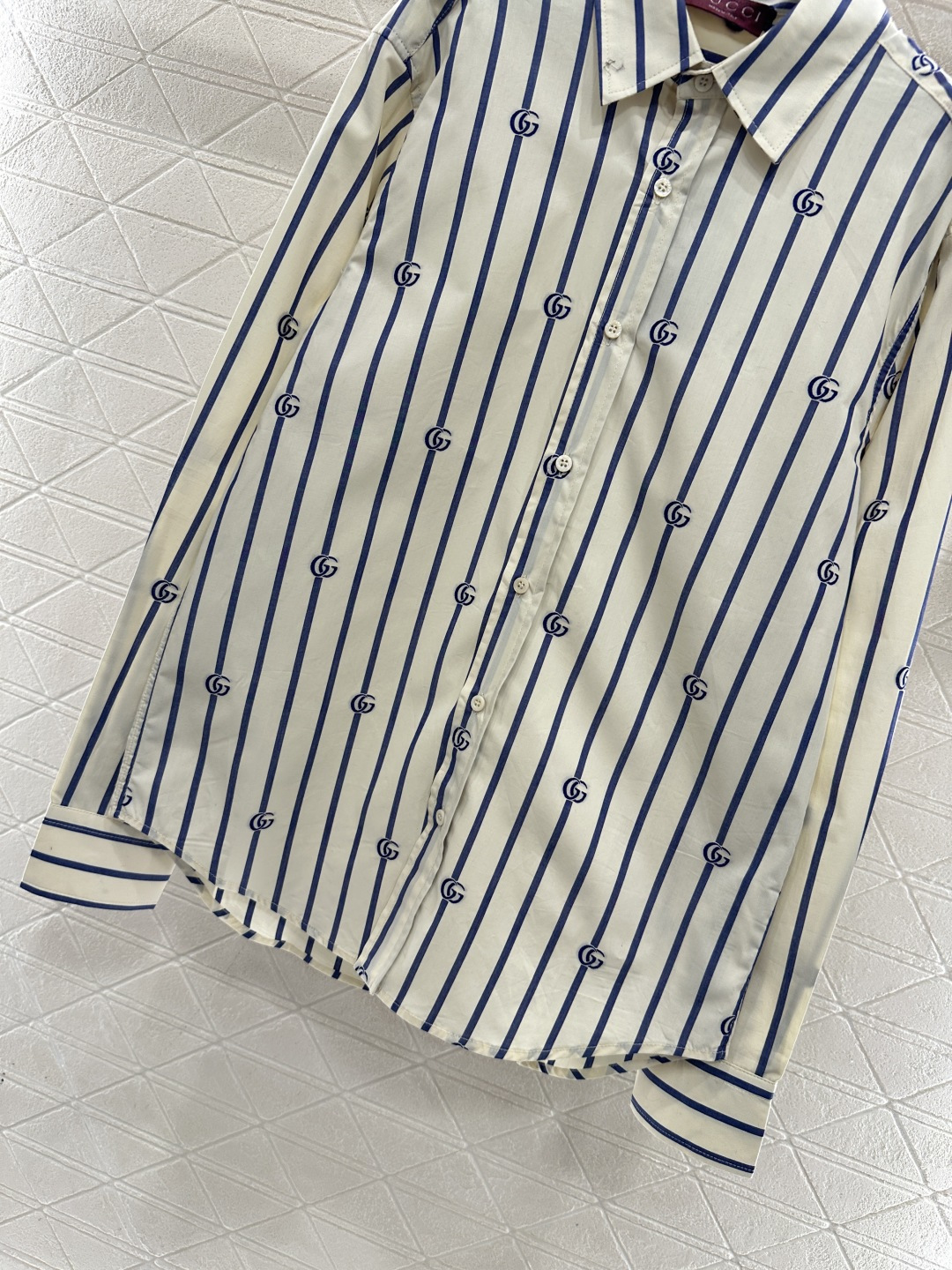 ♥Gucc*♥2026新品上架 翻领条纹双G衬衫定制YB斜纹全棉材质，质感细腻，穿搭舒适，翻领长袖衬衣版