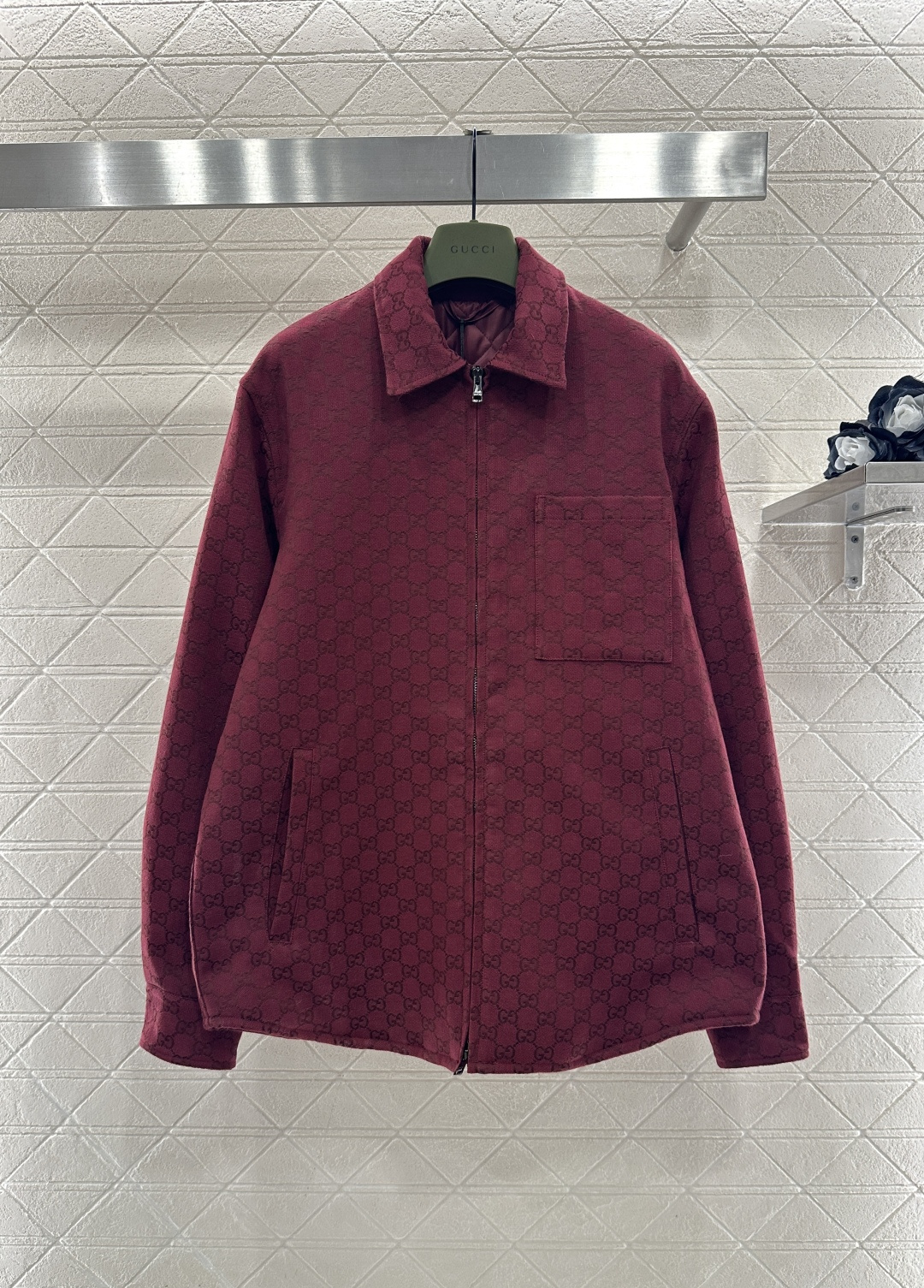 ♥Gucc*♥2025新品上架 翻领拉链棉服外套定制YB进口提花材质，质感高级，挺括有型，翻领宽松廓形外