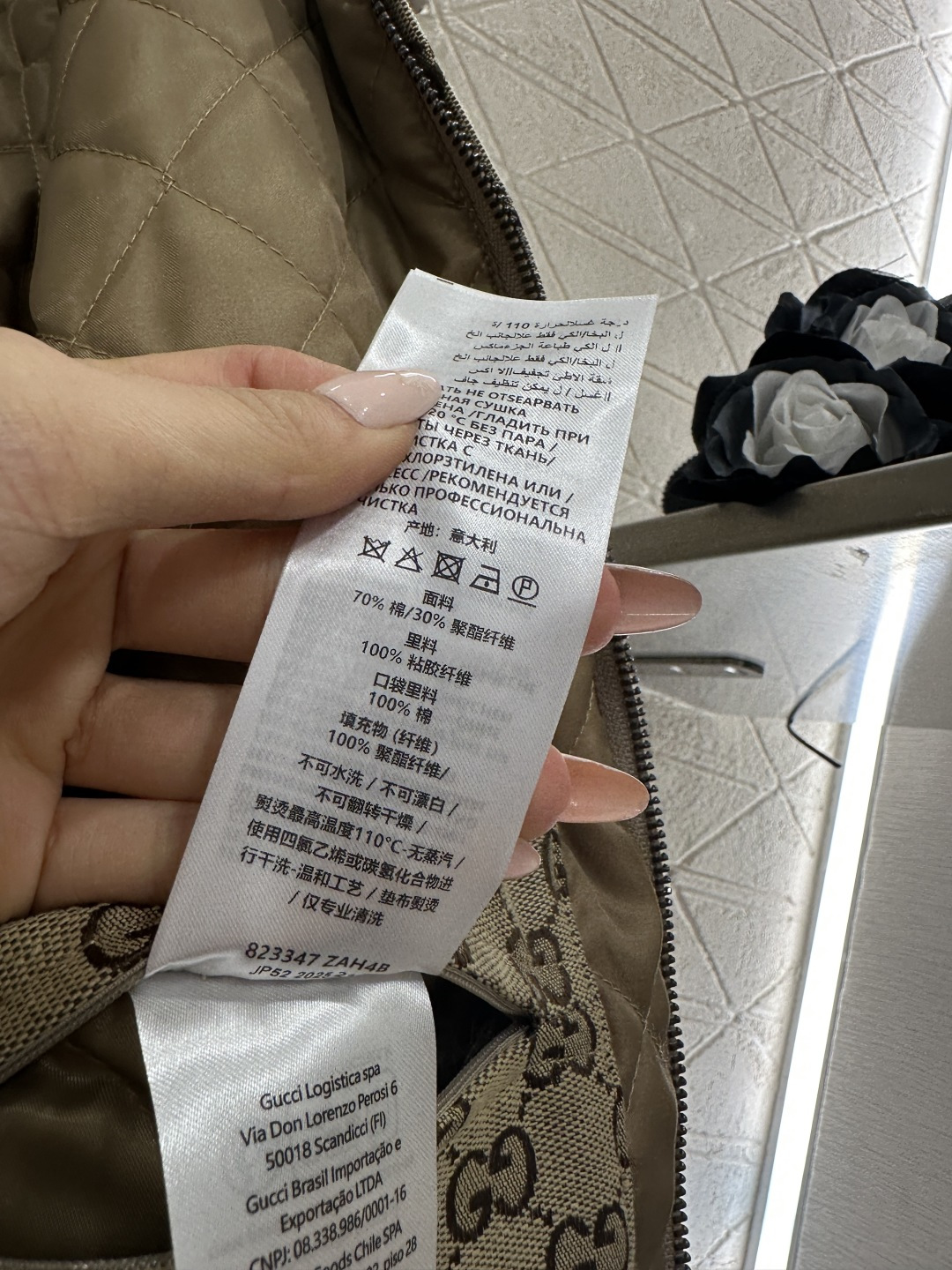 ♥Gucc*♥2025新品上架 翻领拉链棉服外套定制YB进口提花材质，质感高级，挺括有型，翻领宽松廓形外